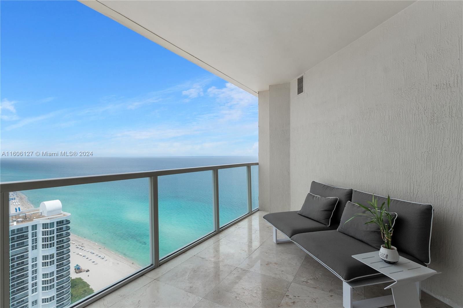 Apartamento en Alquiler en Sunny Isles Beach, FL