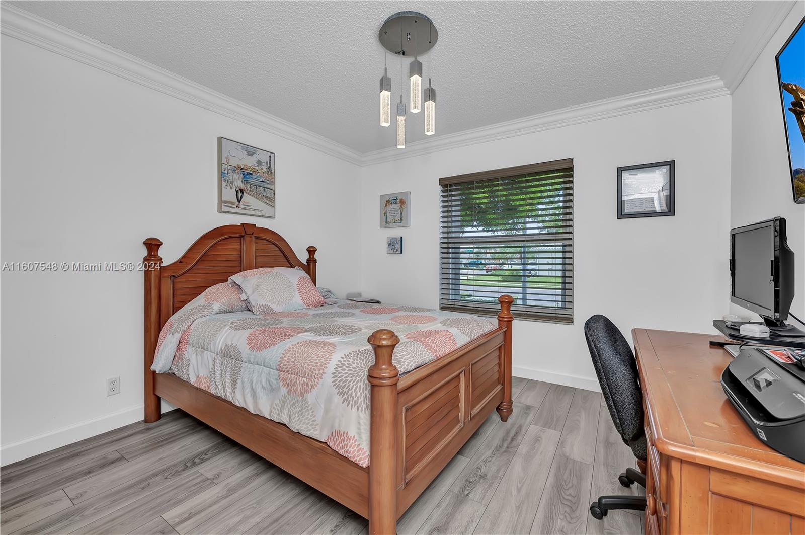 Listing Photo 25