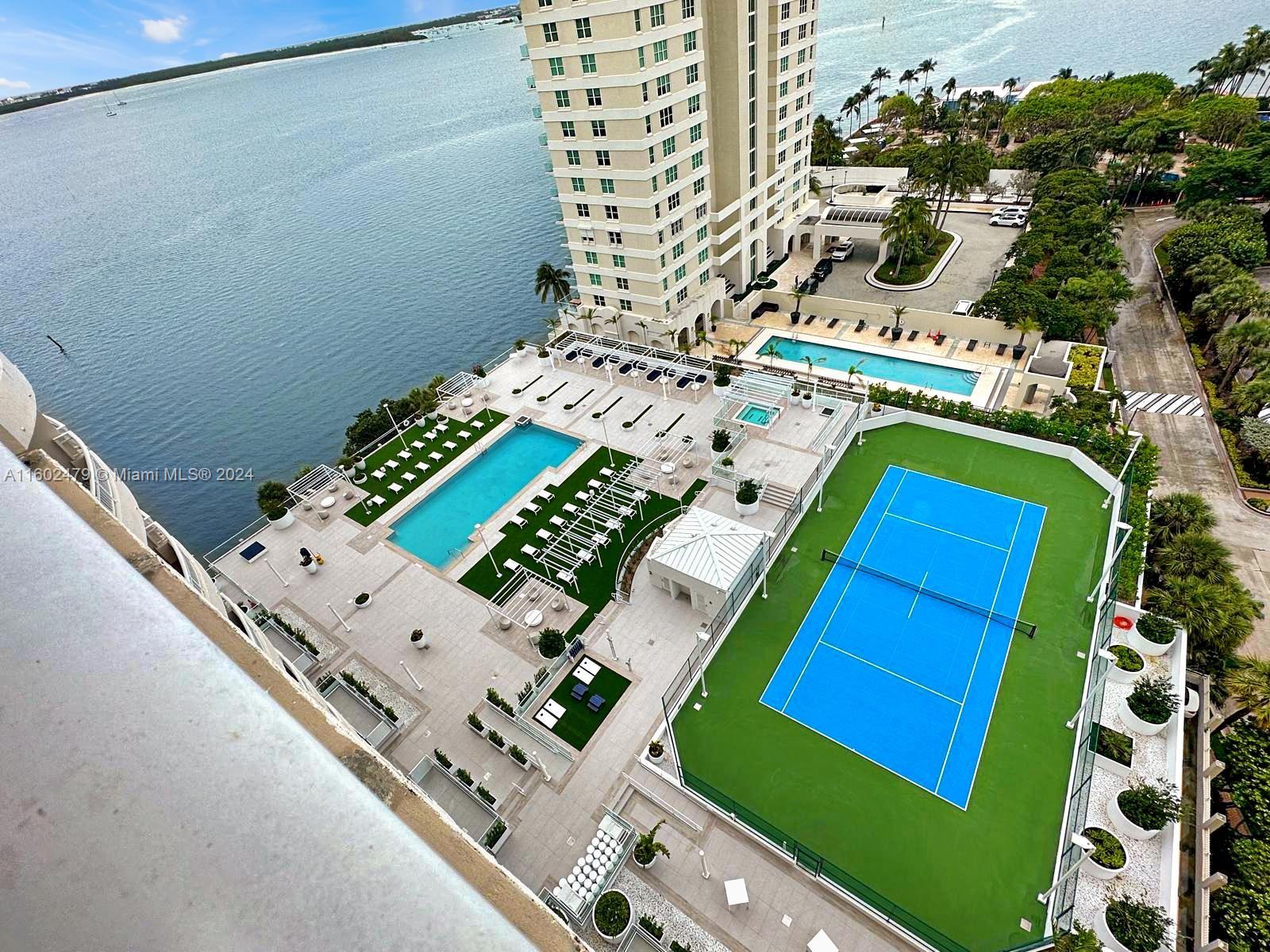 Discover a fantastic opportunity in Brickell Key, Miami's premier neighborhood. This unit offers breathtaking water and skyline views from the 17th floor. Perfect for those seeking a vibrant urban lifestyle, the unit features a spacious living area and an open balcony. The building boasts newly renovated, top-notch amenities including a heated pool, gym, tennis court, BBQ area, and bike storage. Enjoy the convenience of assigned parking, valet, security, concierge, and doorman services. Located near Brickell City Centre and Mary Brickell Village, with easy access to Downtown, Wynwood, and Miami Beach. Ideal for renovation enthusiasts ready to create their dream home. Don't miss out on this gem!