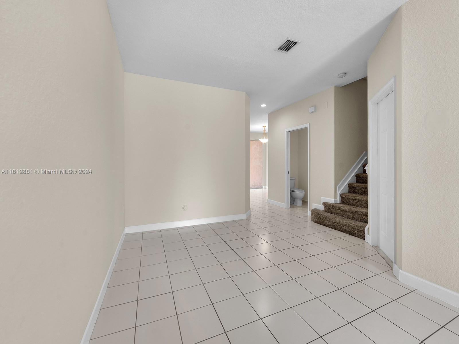 2466 SE 14th Ct, Homestead, Florida image 8