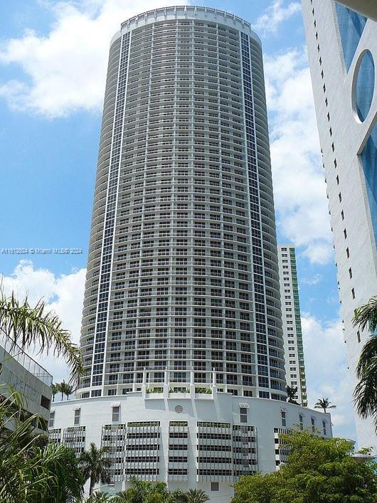 **ATTENTION INVESTORS | PRICED TO SELL | AirBnB APPROVED & ALLOWED W/ 30 DAY MIN** OWN THE LOWEST PRICE PER SQFT CORNER UNIT IN THE BLDG. Experience Luxury Living in the ICONIC 56-story OPERA TOWER, located next to Miami's Opera House and Waterfront Park, offering Tennis, Beach Volleyball, Basketball, and Dog Parks. This PRIME LOCATION is within walking distance to the Kaseya Center (Miami Heat), Perez Art Museum, Frost Museum of Science, Miami Beach Yacht Club & Marina, The Port of Miami and REAL PADEL MIAMI (padel courts). This unit overlooks the Pool Deck and offers stunning Skyline and Sunset views from the 26th Floor Oversized Balcony. Amenities include Bay View Jacuzzi, Pool Deck, Fitness Center w/ Cardio/Yoga, Media & Entertainment Room, and 5-Star Staff.