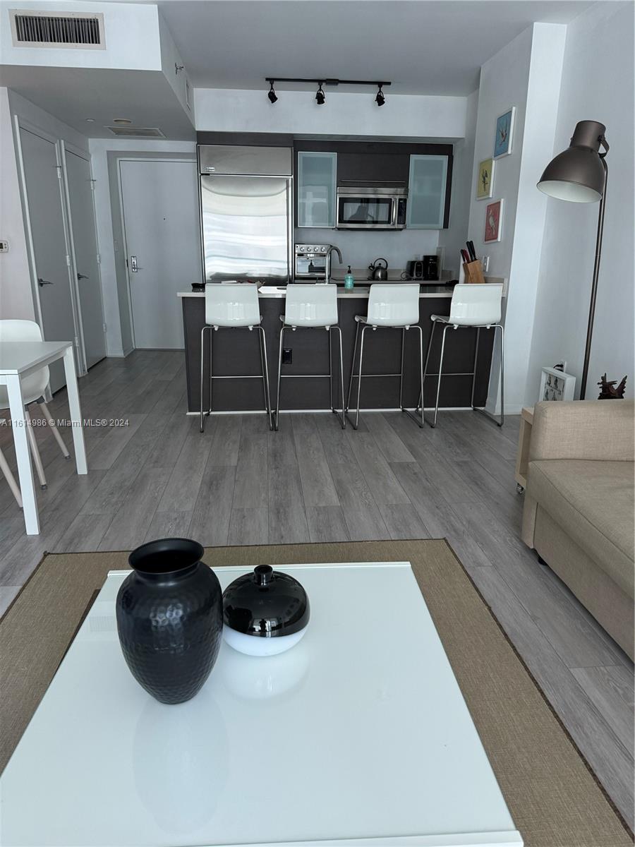 Amazing fully furnished and move-in ready 1 bed/1 bath unit located in the heart of Brickell. The building offers many amenity options including a theater room, pool, fitness center, business center, spa, sports bar, and incredible sunset views. The unit has 1 covered parking space , and conveniently located a few blocks from shopping centers, parks, restaurants, and much more. Tenant occupied until July 14. To show please make an appointment 24 hours in advance to show. Almost available less than 1 year, minimum 6 months.