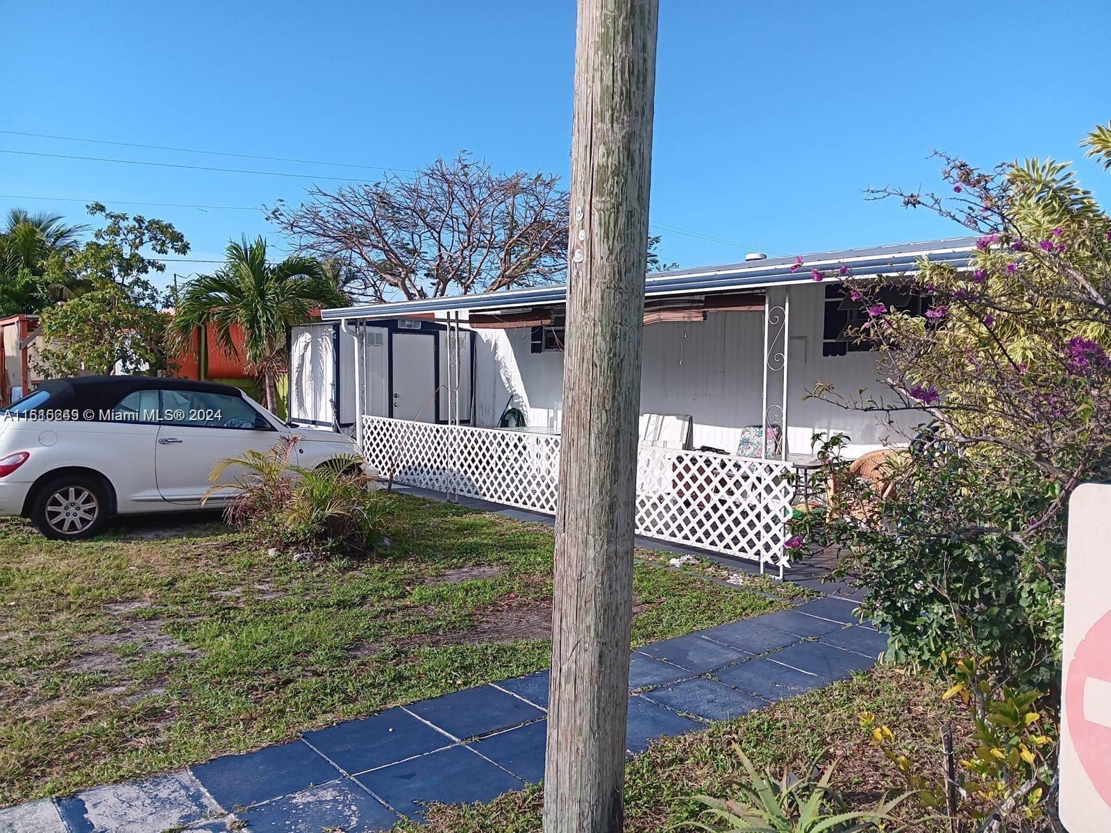 358 N Maple St, Hallandale Beach, Florida image 1