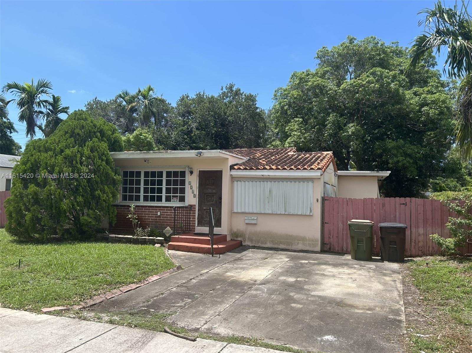 1260 NE 129th St, North Miami, FL, 33161 | MLS# A11615420 | William Raveis