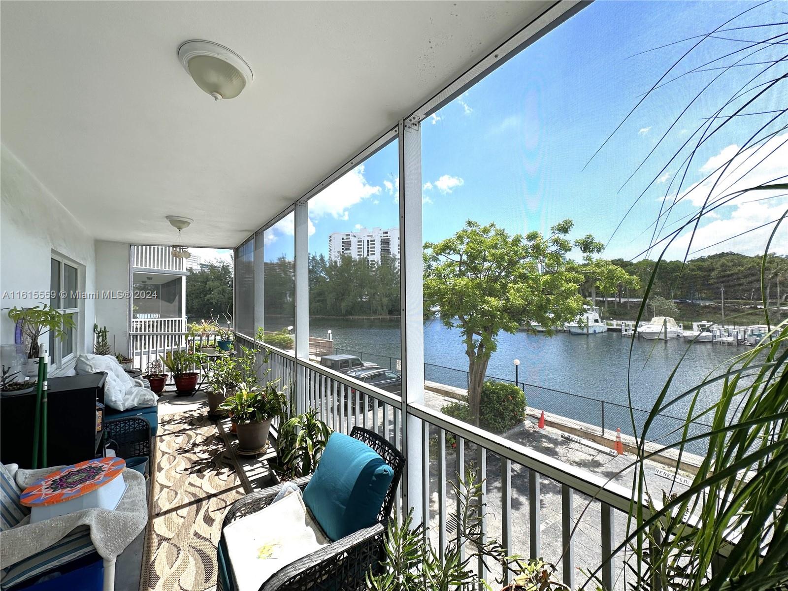 Residential, Hallandale Beach, Florida image 15