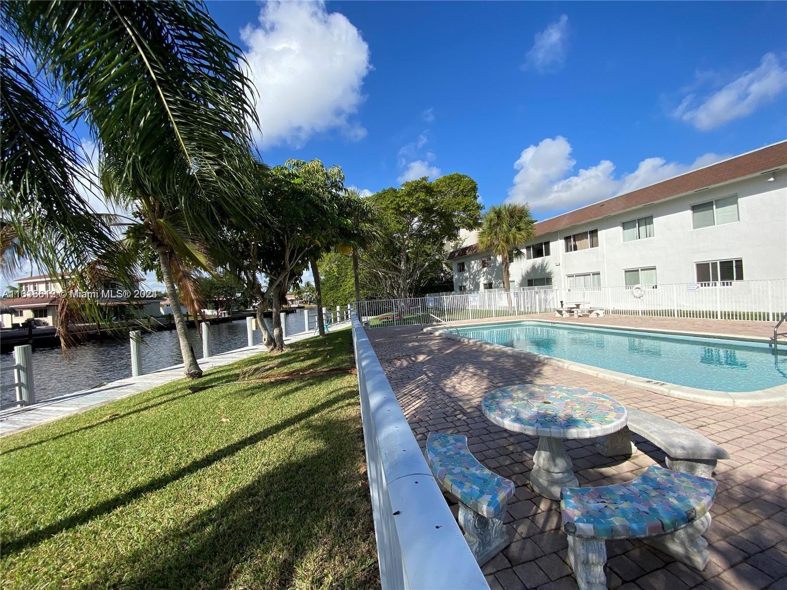 Residential, Pompano Beach, Florida image 2