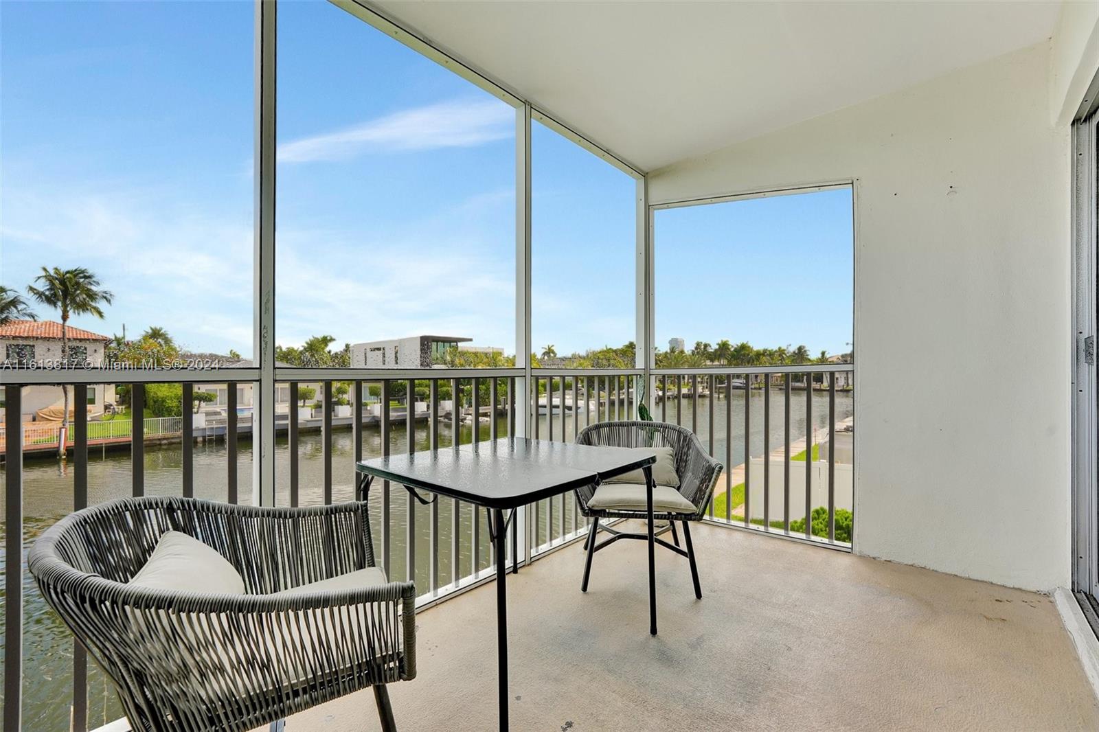 465 Paradise Isle Blvd #210, Hallandale Beach, Florida image 8