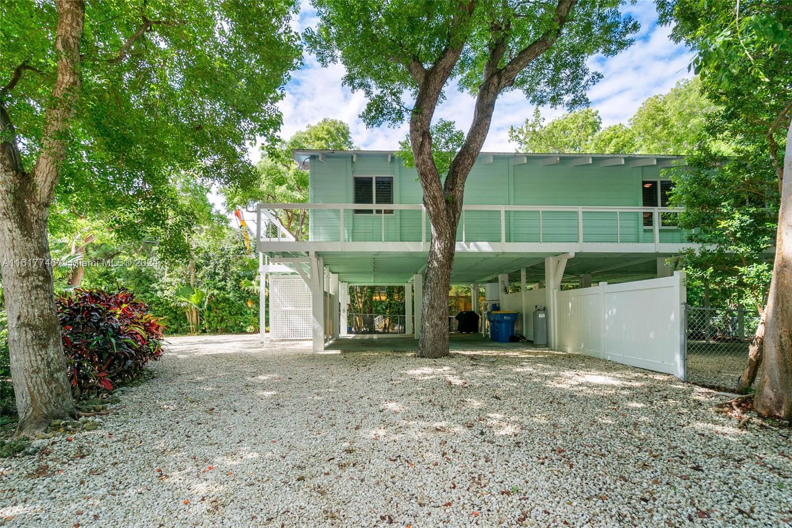 Residential, Plantation Key, Florida image 2