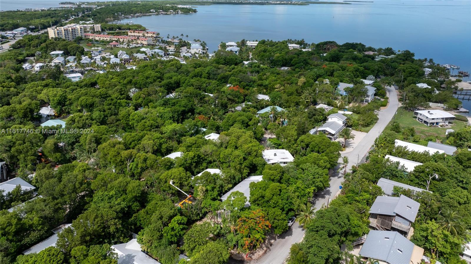 Residential, Plantation Key, Florida image 39