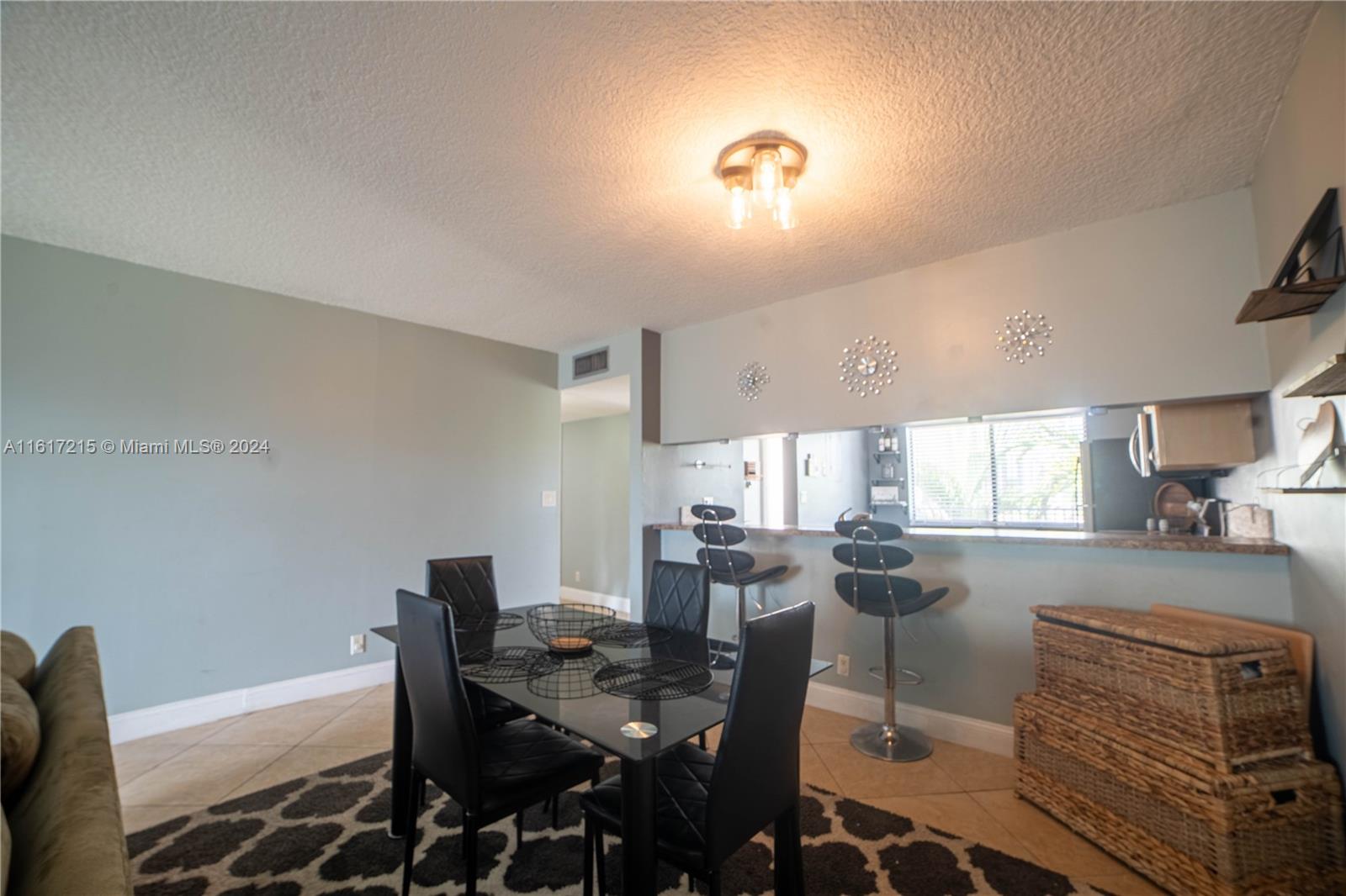 8040 Hampton Blvd #305, North Lauderdale, Florida image 15