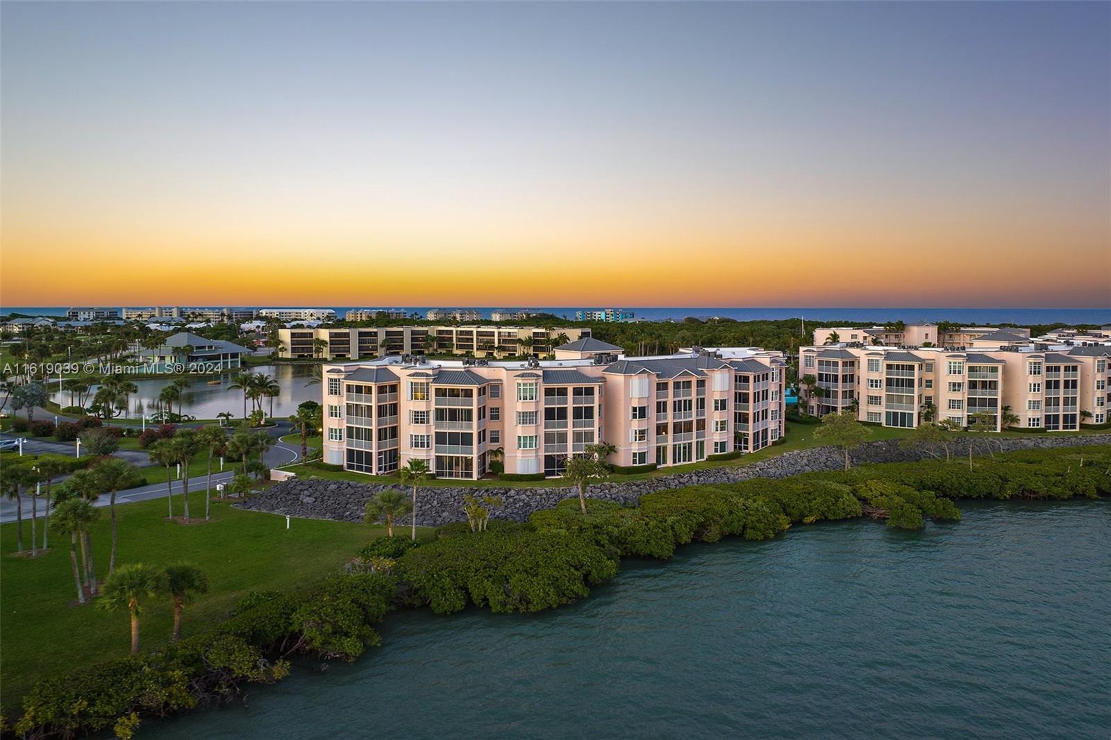 5700 NE Island Cove Wy #4302, Hutchinson Island, Florida image 13