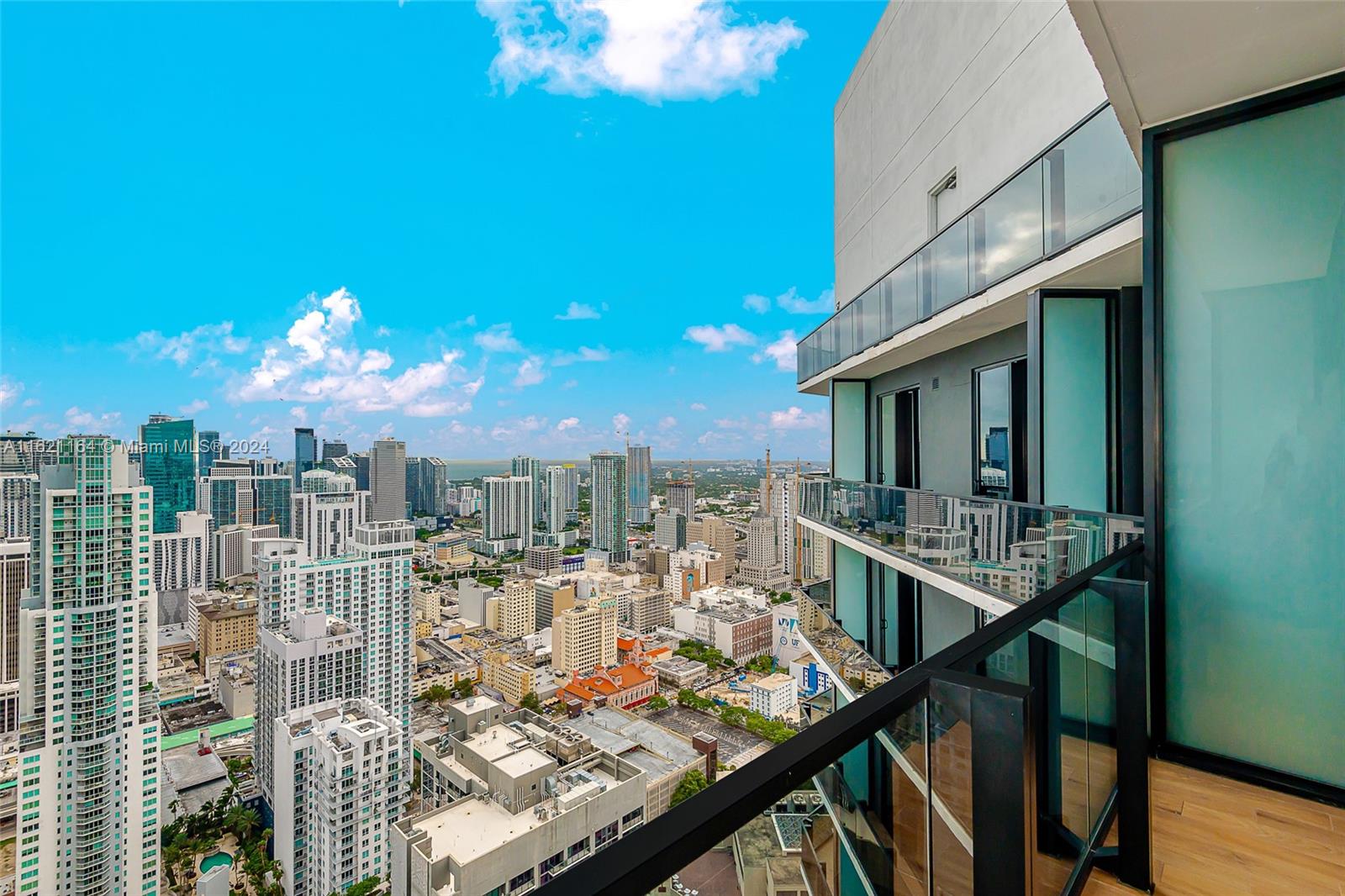 Experience the epitome of luxury and contemporary living with this fully furnished investment opportunity at THE ELSER MIAMI. Offering the most exquisite experience in Miami, this unit boasts stunning views of downtown Miami and Biscayne Bay and unrivaled amenities that will leave investors in awe. Featuring top-of-the-line cabinets and decor for both style and functionality, residents can enjoy a Michelin Star restaurant and abundant entertainment options in the surrounding area. With convenient access to shops, museums, parks, and major highways, as well as being just minutes away from South Beach and Key Biscayne, this property truly embodies the best of Miami living.