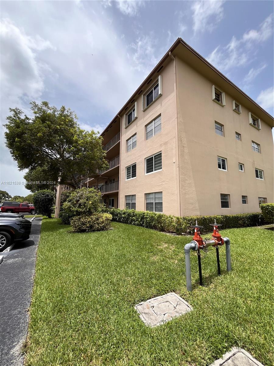 301 SW 135th Ave #116C, Pembroke Pines, Florida image 1