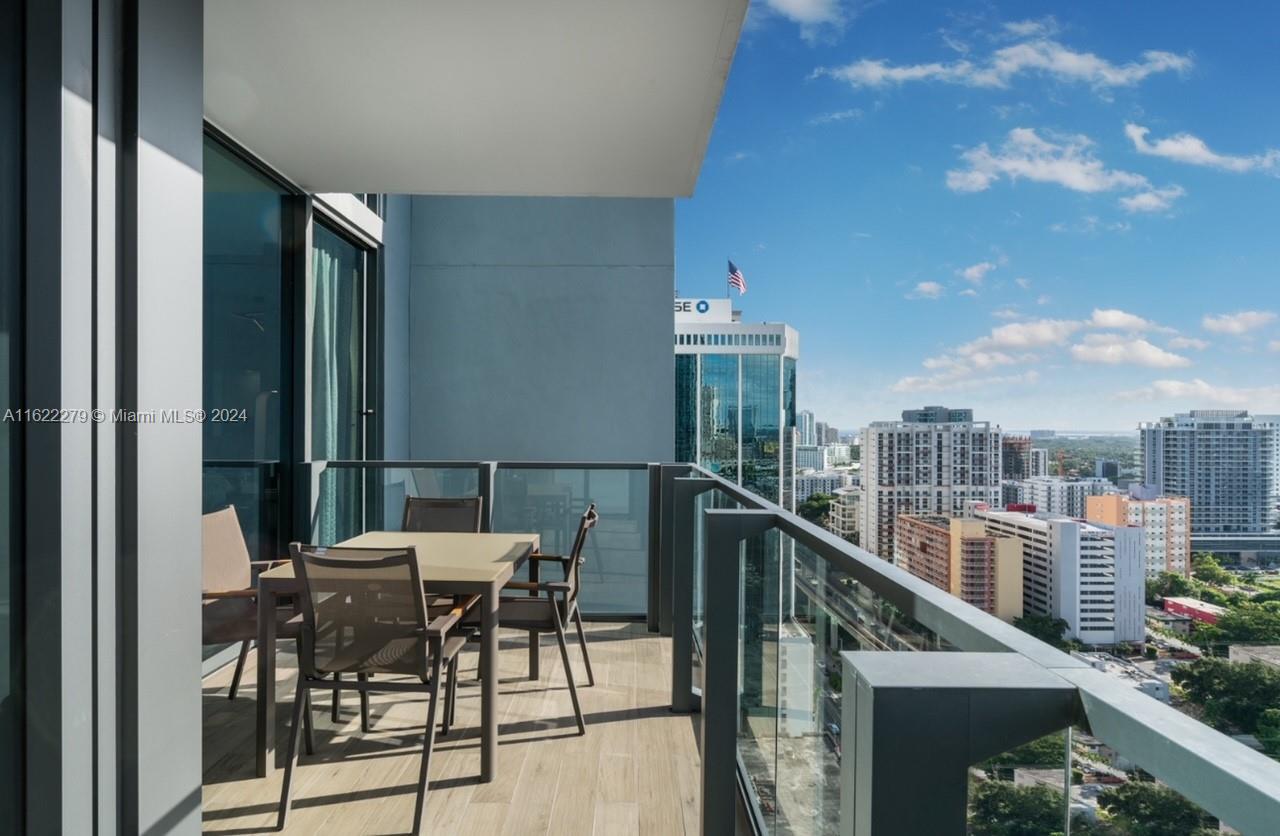 Condo for Sale in Miami, FL