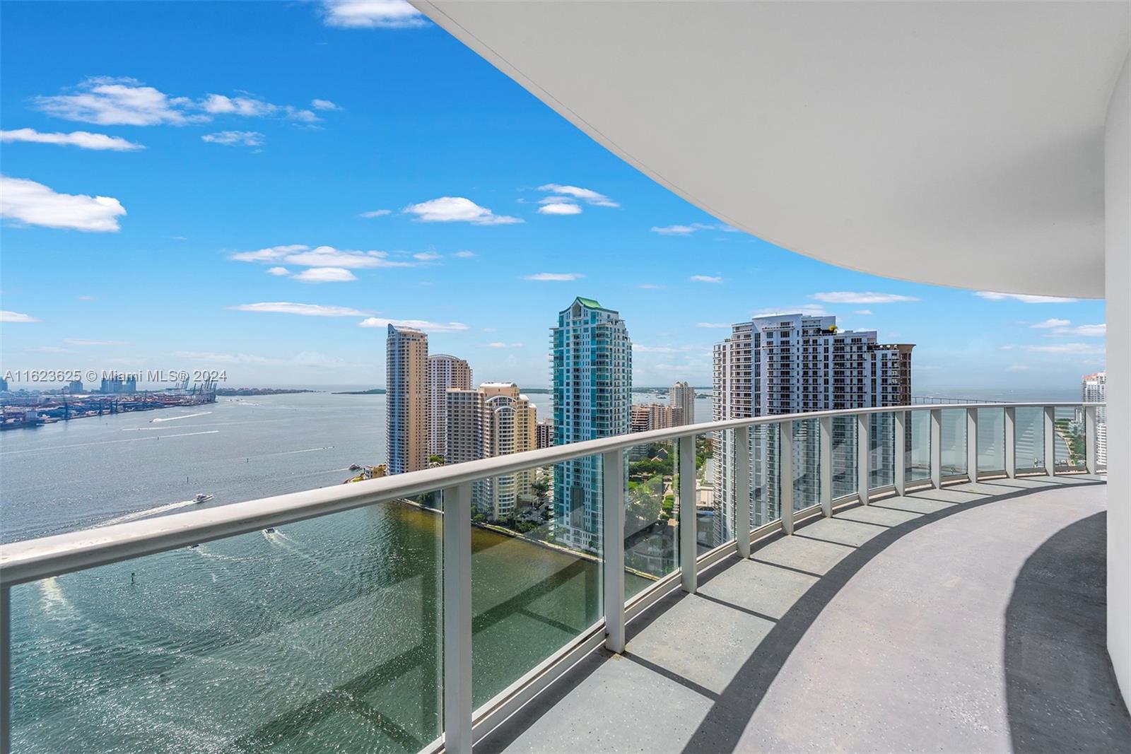 The most DESIRED and ONLY Line in the building with UNOBSTRUCTED and breathtaking bay views from every room. Units in Line #10 are RARELY available and this 2/2 Split Floor has a great layout with a HUGE balcony facing South East so you get plenty of Natural Light Throught the day. MET 1 is Strategically located in the Brickell Area you will be Within walking distance from Whole Foods, Silver Spot Cinema, Metro-mover, Miami Heat Arena, Restaurants, Brickell City Centre and much more. The Met 1 Tower Features Amenities such as w/ luxury amenities-fitness center, Pool, Hot Tub & Spa, billiard room, business center, kid’s playroom, 24 hour front desk, valet parking, and restaurant on site. CALL NOW TO EXPERIENCE THE ULTIMATE LUXURY URBAN LIFESTYLE!