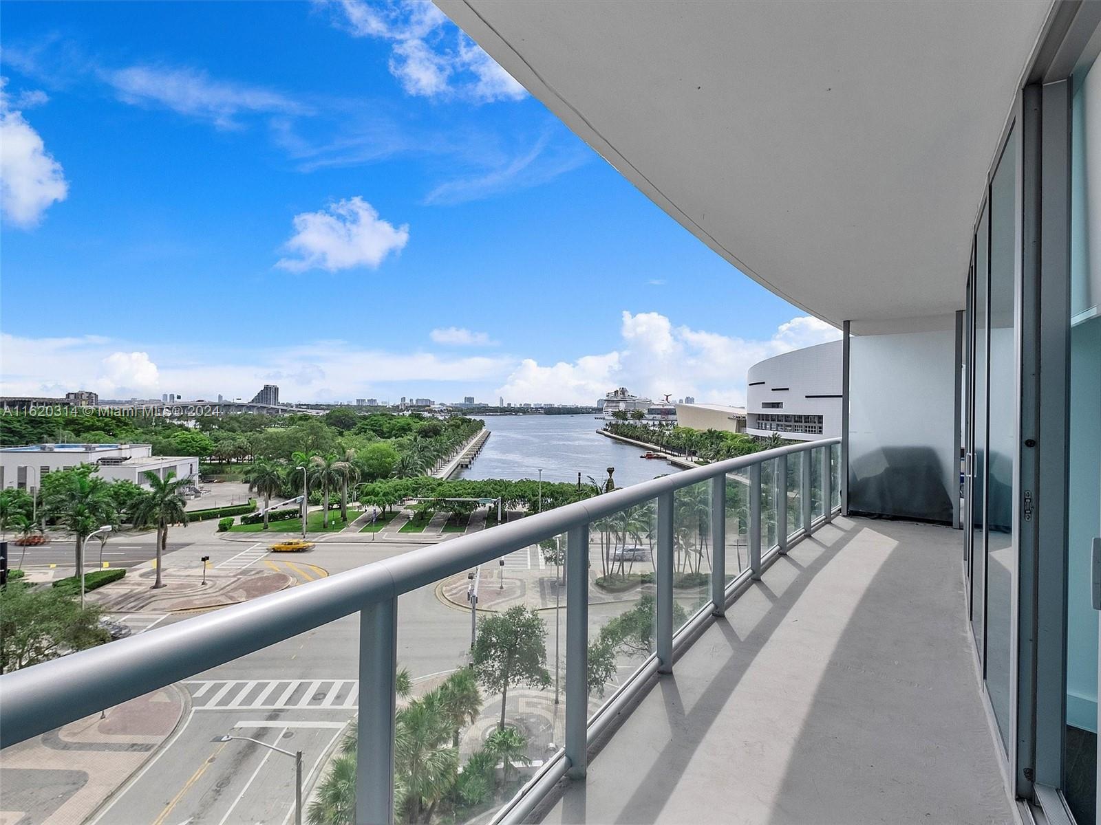 You simply can’t beat the combination of views and prime location of Marina Blue, in the heart of downtown and steps away from Kaseya Center, Maurice A. Ferre Park, and the burgeoning Miami Worldcenter. Beautifully remodeled unit with floor to ceiling windows throughout, highlighting the stunning panoramic views of the bay. Spacious open floorplan with abundant natural light and a large balcony; building has incredible resort style amenities including sunrise and sunset pools and jacuzzi, business and fitness centers, sand volleyball court, BBQ area, and more. 24-hour security, valet parking, storage room, and assigned covered parking space.