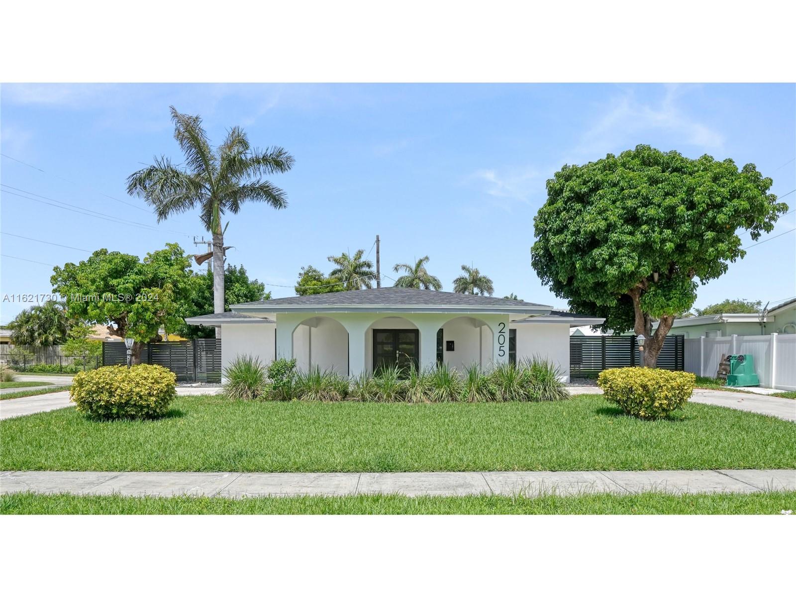 205 SE 3rd Ave, Dania Beach, Florida image 1