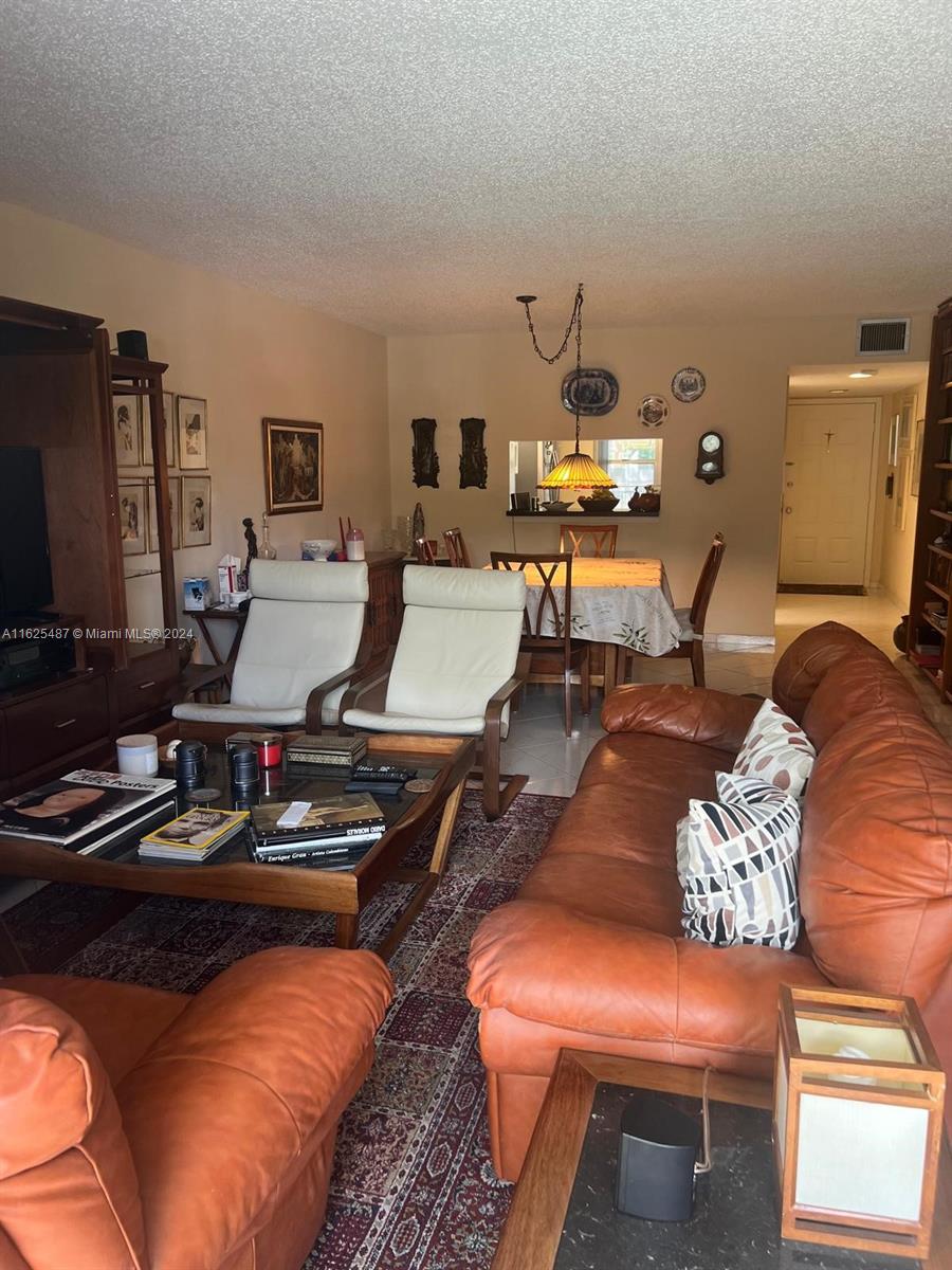 1200 SW 130th Ave #205G, Pembroke Pines, Florida image 3