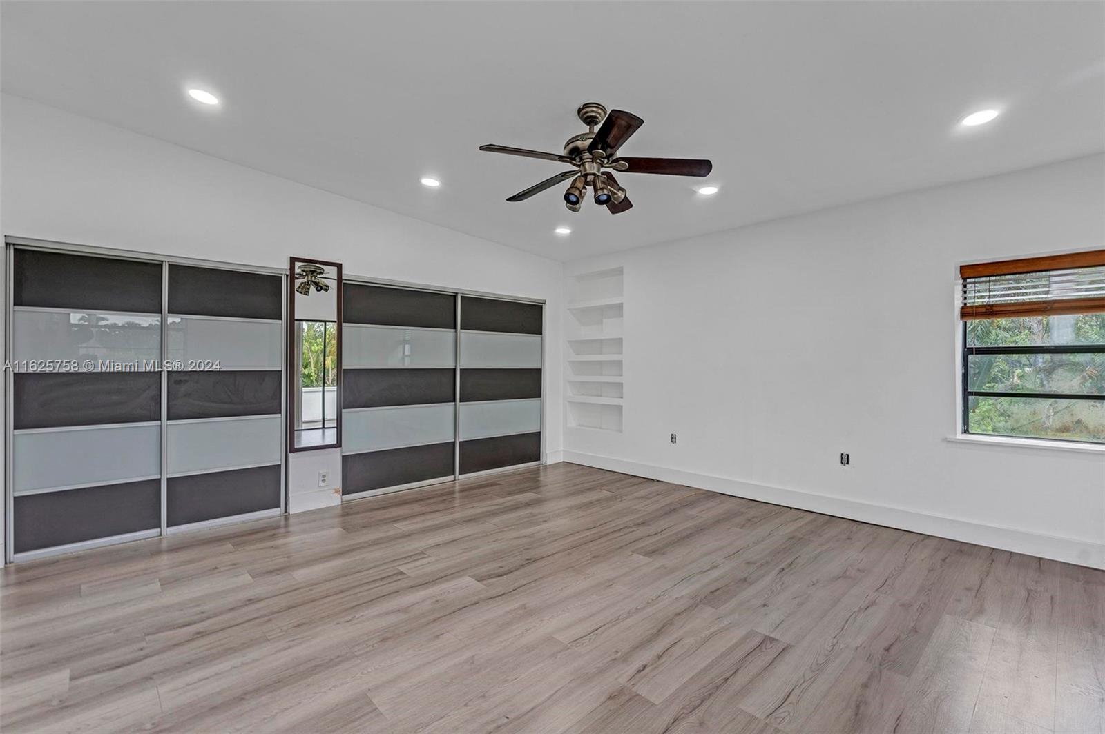 Listing Photo 11