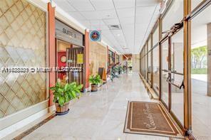 400 Kings Point Dr #328, Sunny Isles Beach, Florida image 24