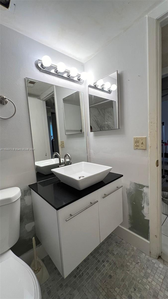 203 Lake Pointe Dr #105, Oakland Park, Florida image 24