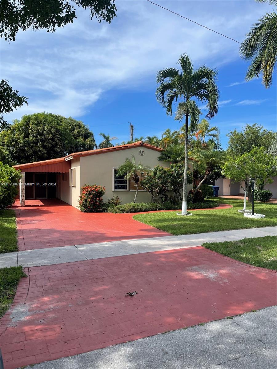 Centrally located spacious 3/3, attached carport garage home awaits a new owner’s personal touch. 
Just 40 minute walk to the nearest beach only 1.5 miles away.
Bright open concept that connects to dining & 2 living areas. 
One of the most beautiful surprises inside this home is the vaulted ceiling with exposed beams in one living rm area that allow the rm to feel larger & provides more natural light.
Spacious kitchen is not just for cooking, you can instantly enhance the look of the entire home with your sofisticated design.
Storage shed, open patio & large wood fenced backyard makes this home even more appealing! 
New A/C just installed.
Area filled with shopping, restaurants, entertainment & easy access to major highways. 
Don’t miss your opportunity to make this home your own!