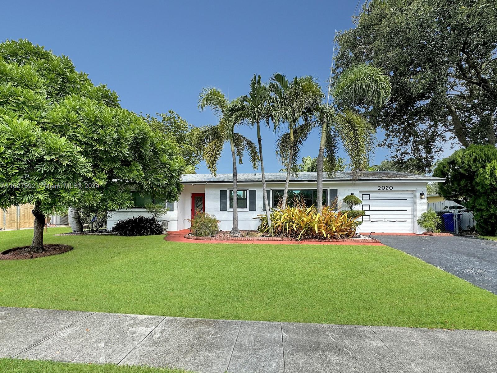 2020 NW 111th Ave, Pembroke Pines, Florida image 3