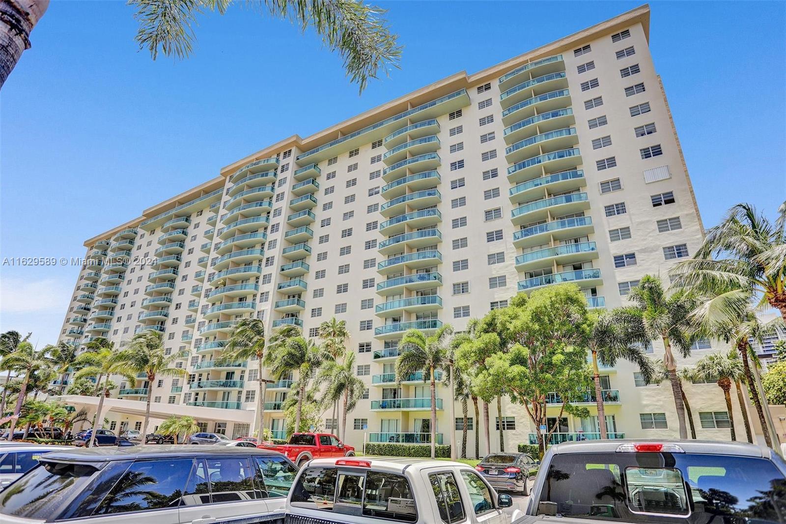 19390 Collins Ave #915, Sunny Isles Beach, Florida image 17