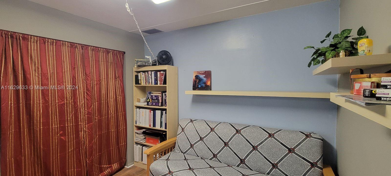 Listing Photo 19