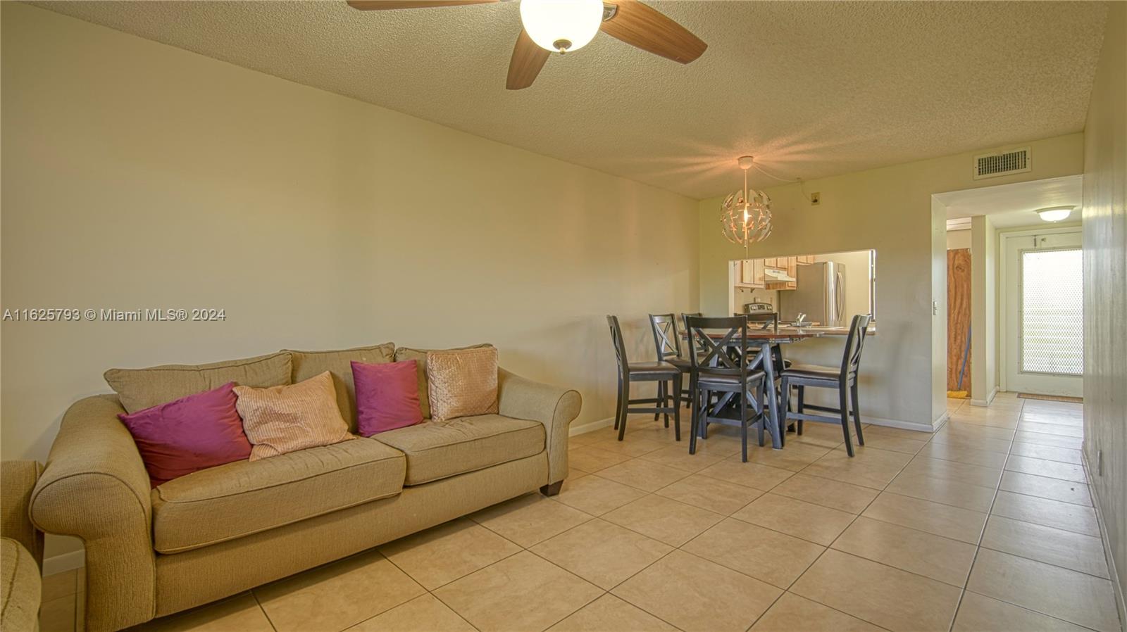 10332 Sunrise Lakes Blvd #303, Sunrise, Florida image 2