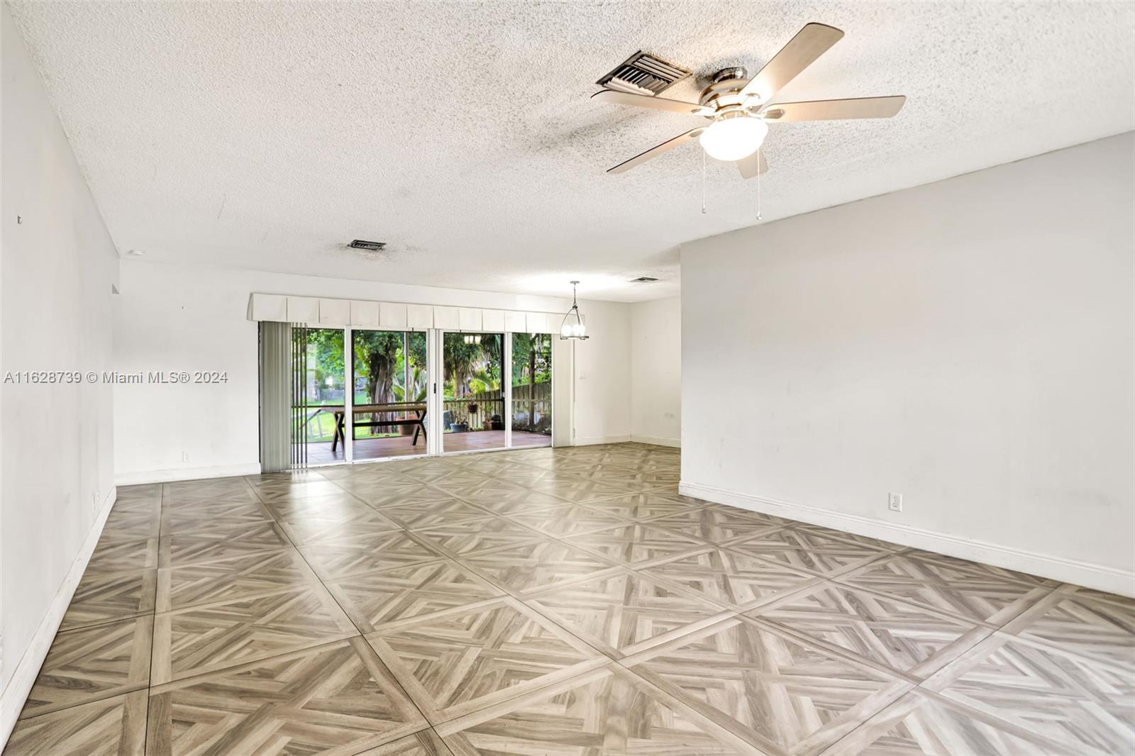 1101 NW 43rd Ave, Coconut Creek, Florida image 6