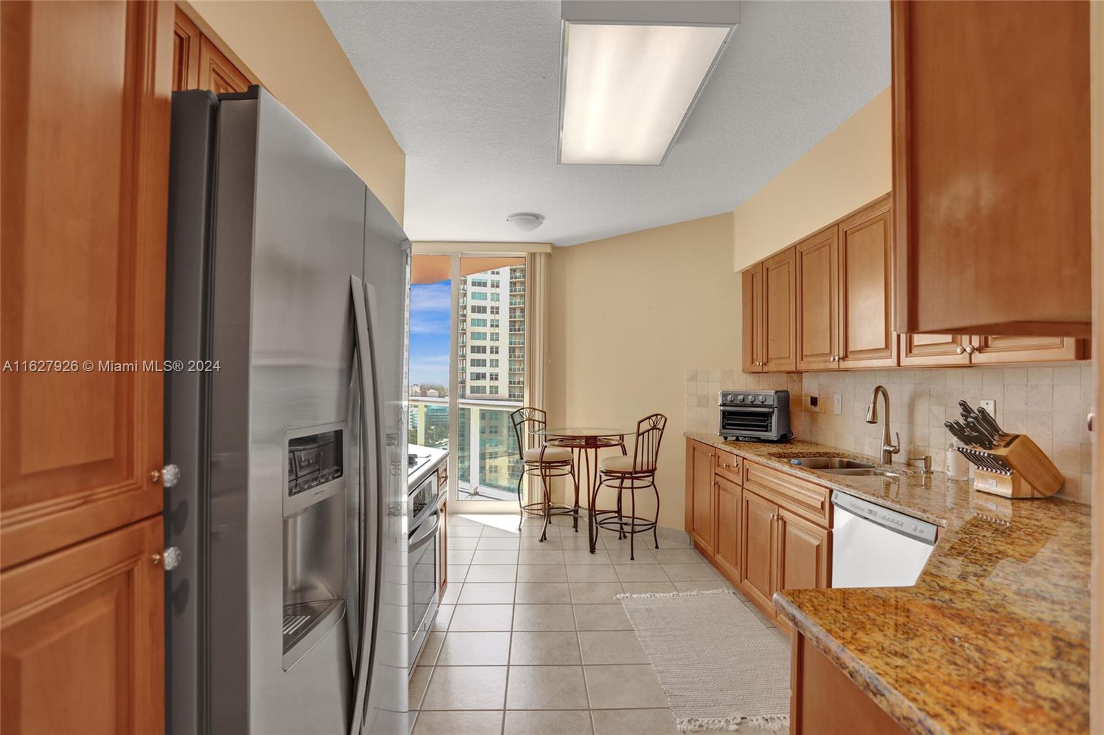 3370 Hidden Bay Dr #2114, Aventura, Florida image 14