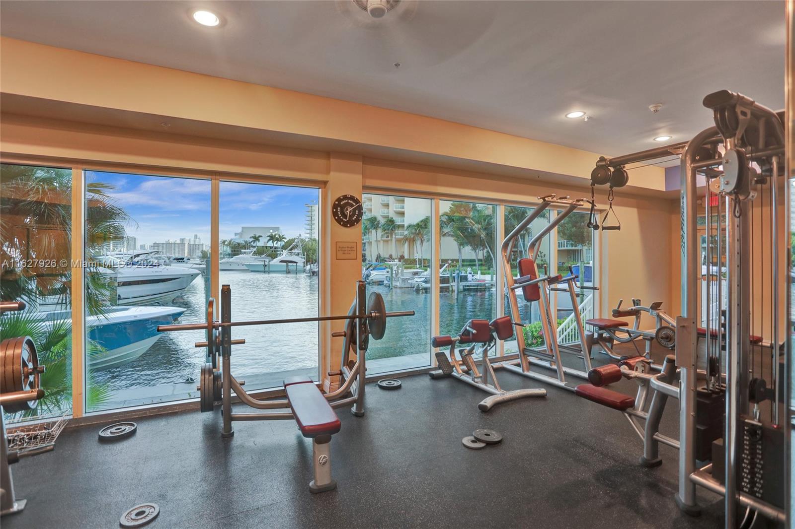 3370 Hidden Bay Dr #2114, Aventura, Florida image 41