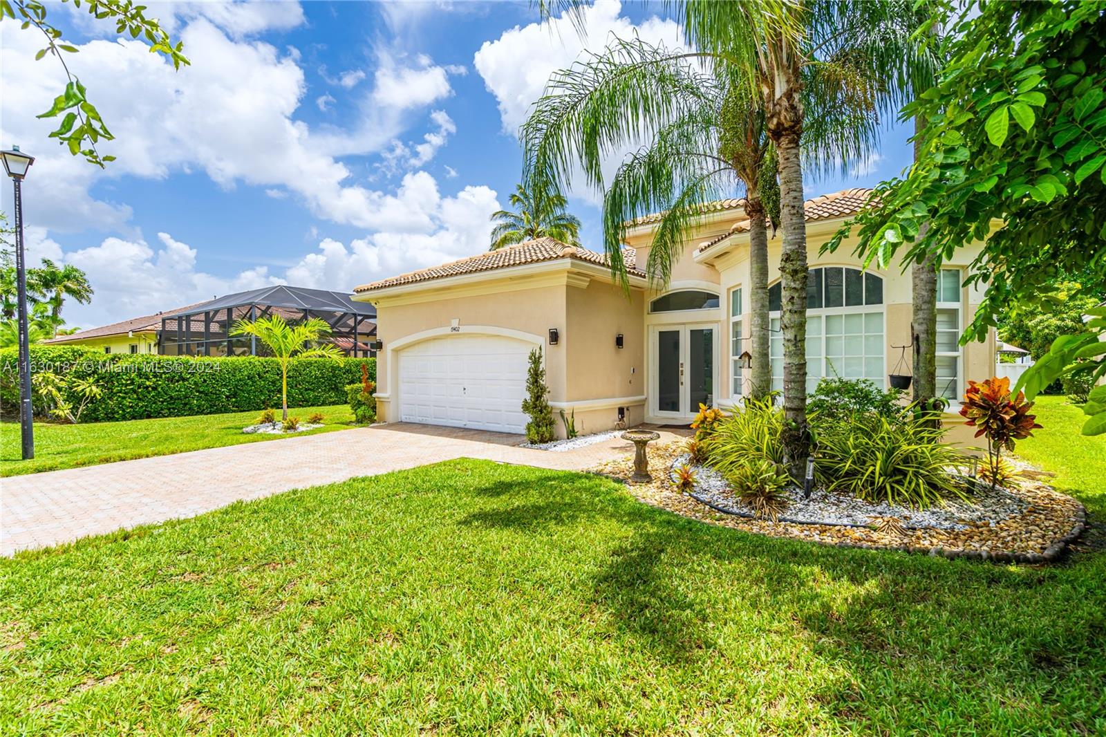 19402 SW 68th St, Pembroke Pines, Florida image 2