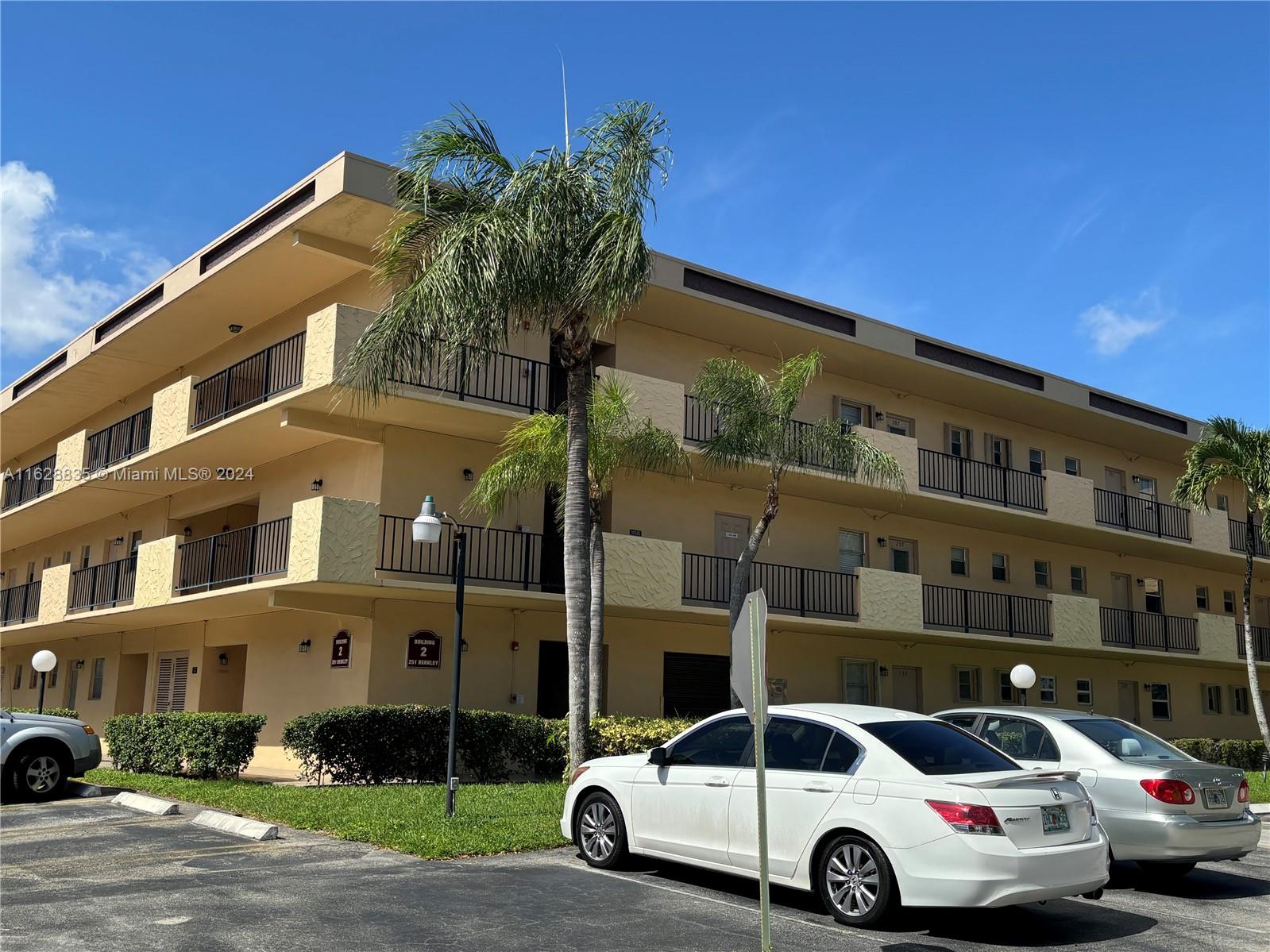 251 Berkley Rd #304, Hollywood, Florida image 20