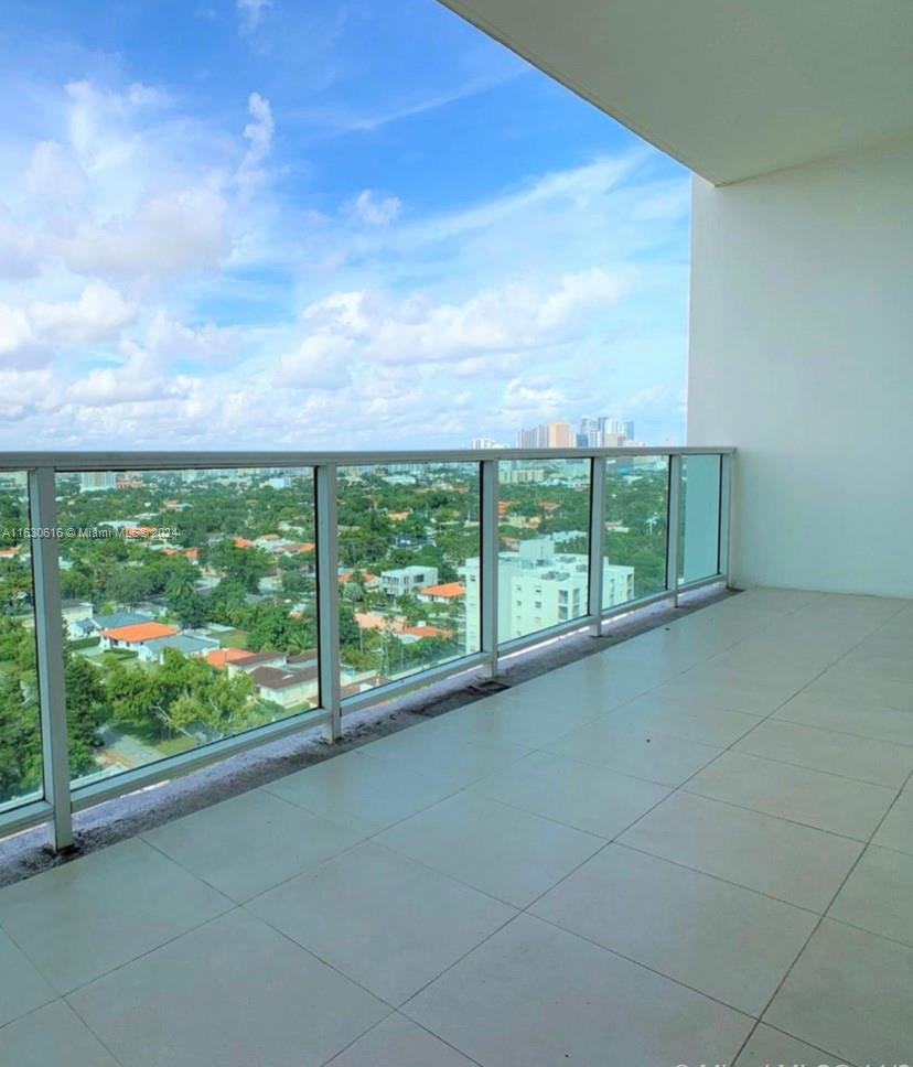 Nordica Condominium is located at the historical Roads! The building is surrounded by trees in a quiet neighborhood South of Brickell ave, Amazing location! 1Be/1Ba residence featuring Italian Kitchen cabinetry, soaring high ceilings loft style, modern tiled floors, custom made closets and private oversized balconies. 24 Hr concierge and valet service, fitness center and scenic pool facing the bay and much more!!
