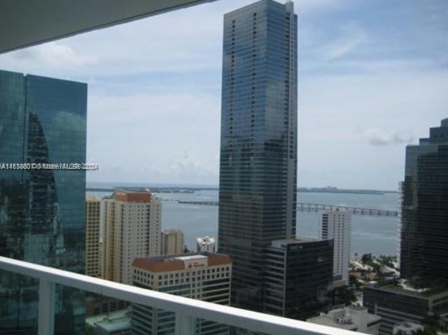 Experience sophisticated living in the heart of Brickell with this exceptional 2-bedroom, 2-bathroom residence. Boasting breathtaking views of the Brickell skyline and the ocean, this unit features a superb layout, expansive balcony, and a spacious walk-in closet. Walking distance from Brickell City Center, Mary Brickell Village, Publix, Walgreens, A+ rated schools, Metrorail and Metro Mover, restaurants, cafes, bars and more fun entertainment. High-end amenities include: 24hr concierge, 24hr security, valet parking, basic internet, renovated pool, gym, party room, storage. Located in a prime area, this unit offers the best line in the building and is a rare find. Don’t miss this opportunity to rent a piece of luxury in one of Brickell’s most desirable locations!