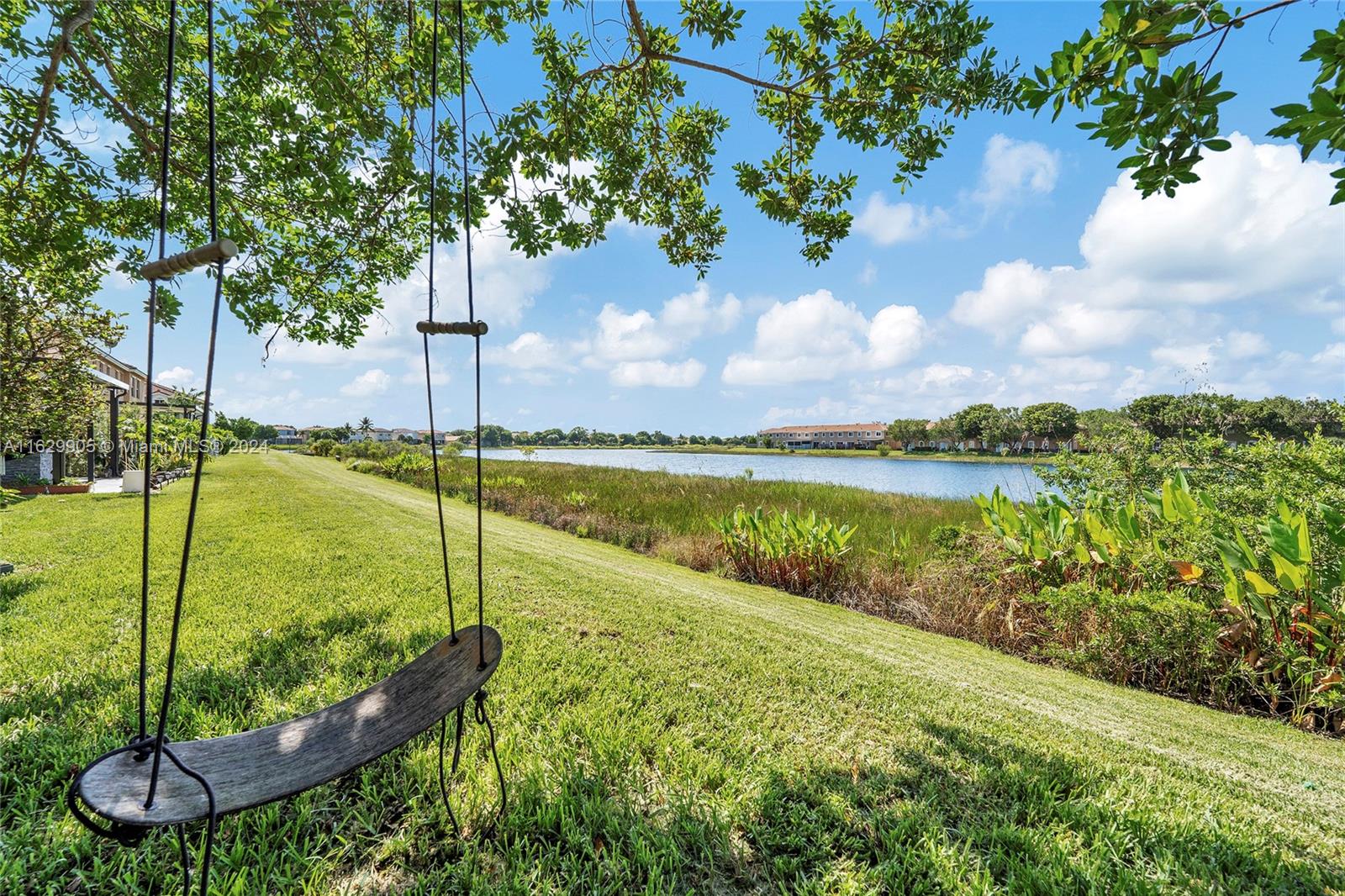 2403 SE 14th St, Homestead, Florida image 8