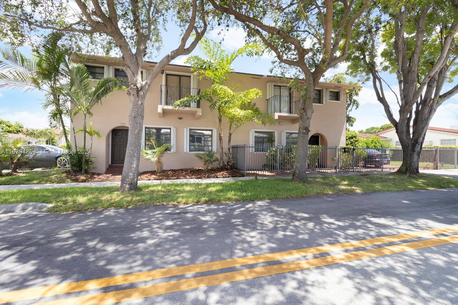 Newly renovated 3-bed, 2.5-bath townhouse in Miami's Silver Bluff neighborhood. Its nearly 1,500 sqft have been recently updated with a new kitchen, bathrooms, & floors. Also featuring in-unit laundry, two parking spaces, and a dedicated outdoor area, you'll have plenty of room for both your vehicles and outdoor entertaining. The property's prime location offers easy access to the Grove Metrorail station and the newly built Grove Station, where you'll find popular stores like Target, Total Wine, and Chipotle. Centrally situated, you're only minutes away from Brickell, Coconut Grove, Coral Gables, and I95, simplifying your commute to Miami's business and cultural centers. Experience the perfect blend of modern comfort and convenience in this centrally located townhouse.