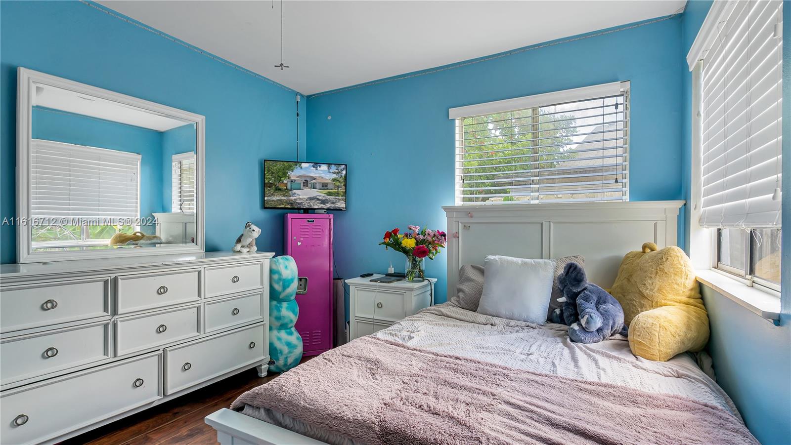 Listing Photo 10