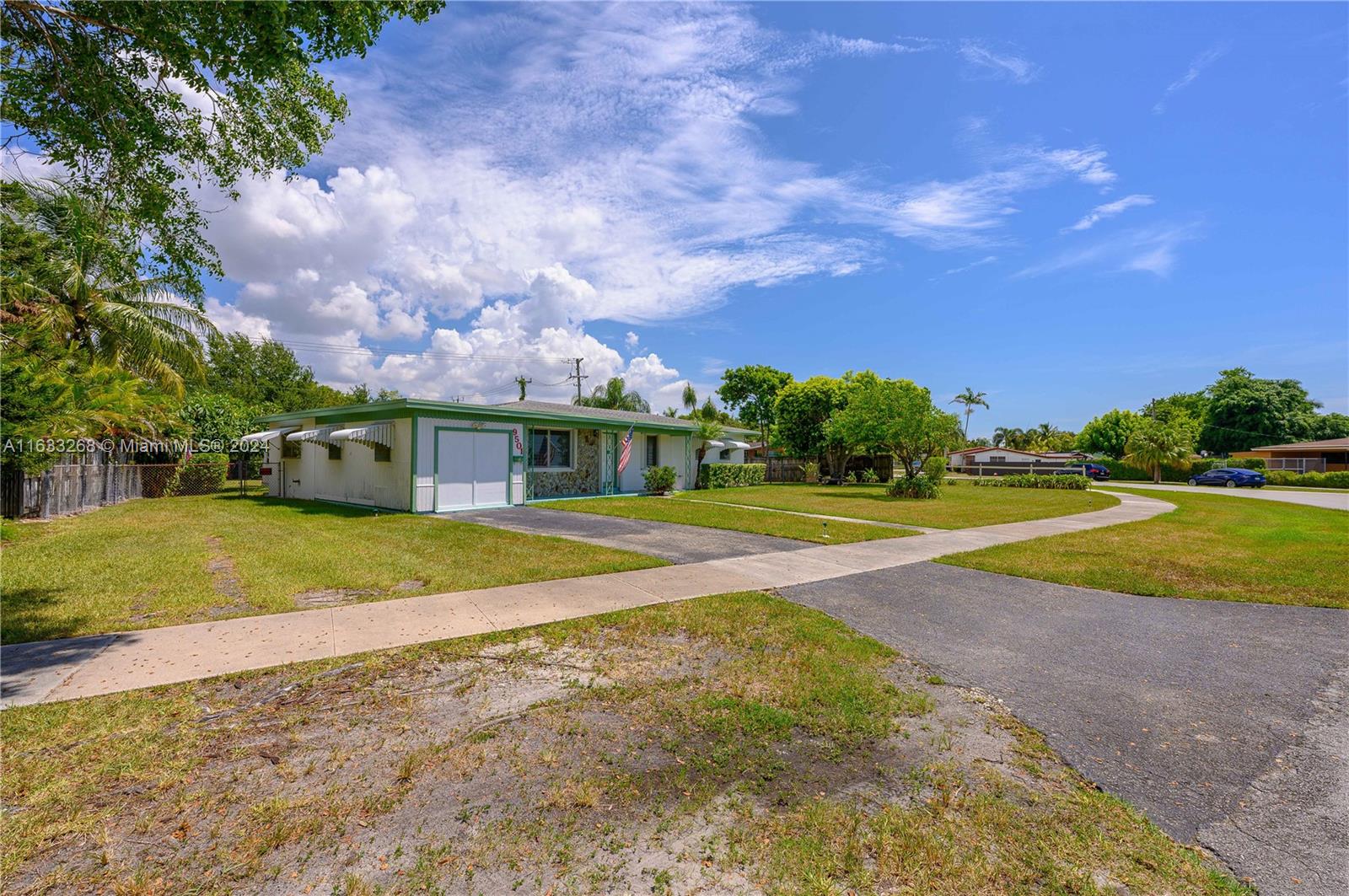 9501 SW 181st Ter, Palmetto Bay, Florida image 46