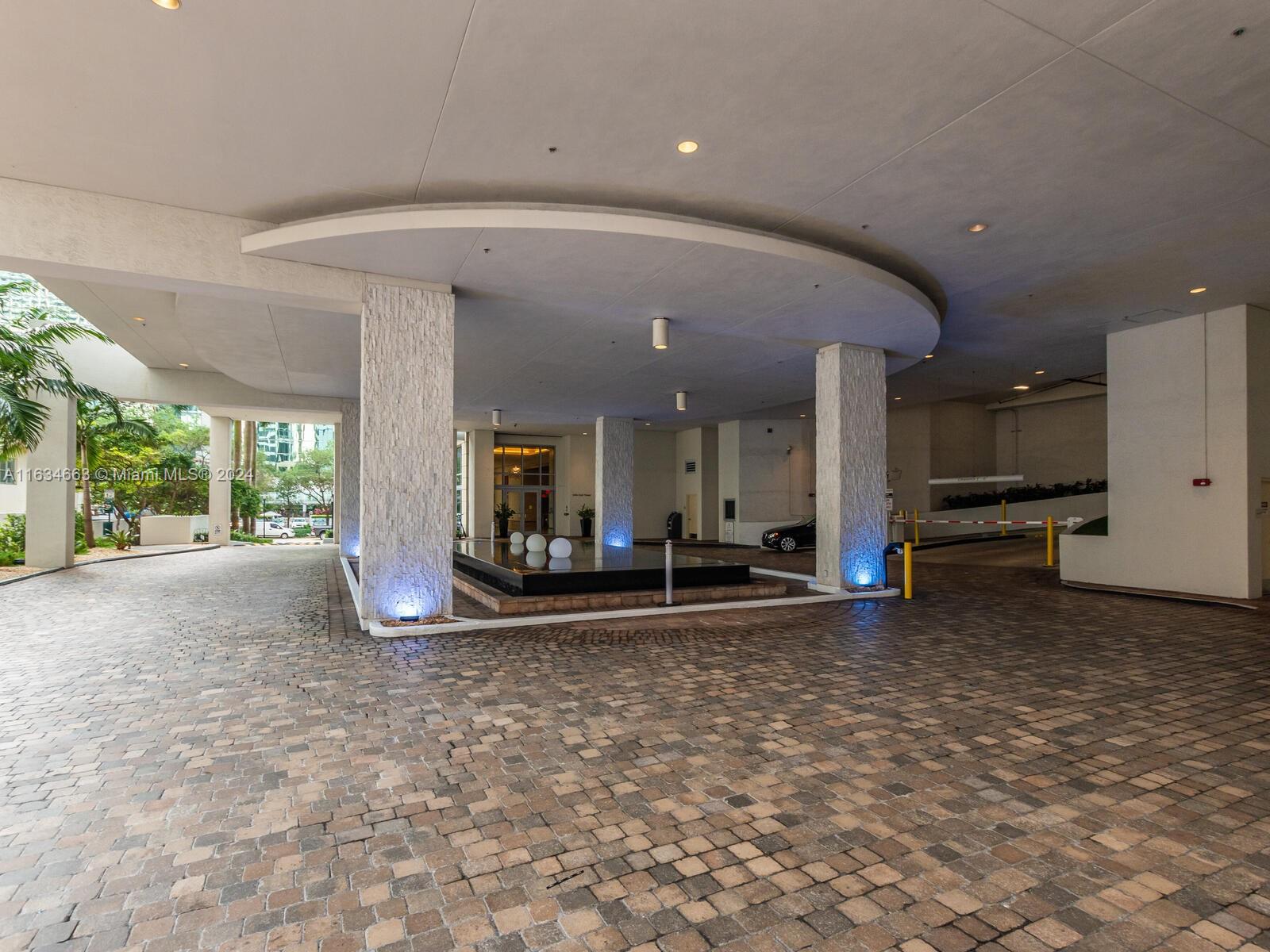 1060 Brickell Ave #2717, Miami, Florida image 37