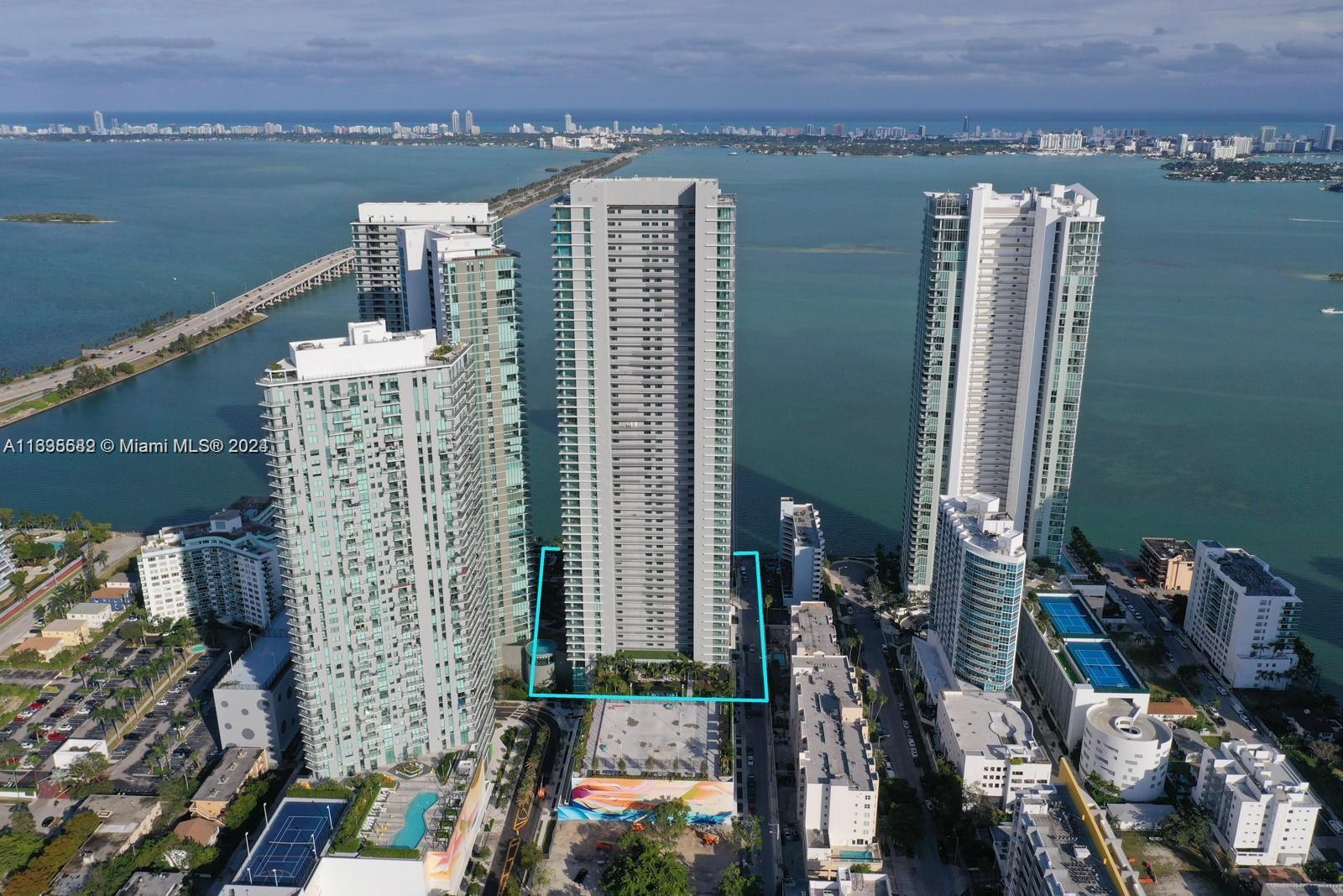 Apartamento para Alugar in Miami, FL