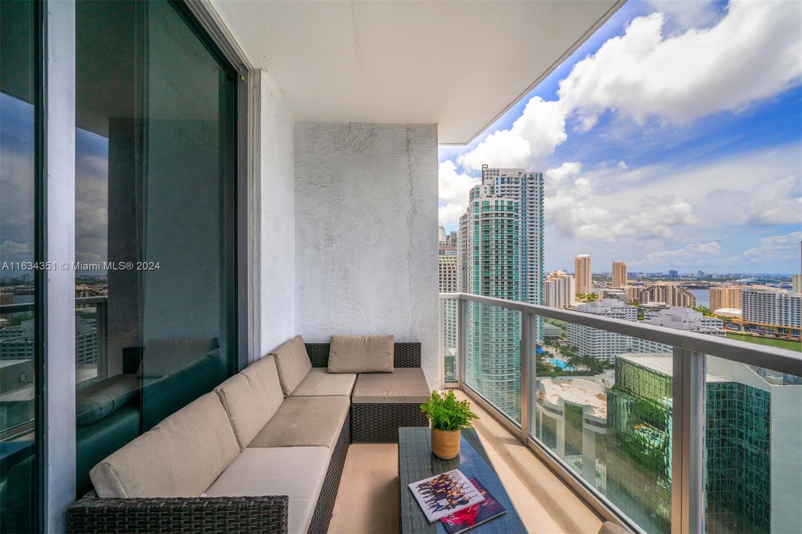 1060 Brickell Ave #3003, Miami, Florida image 14