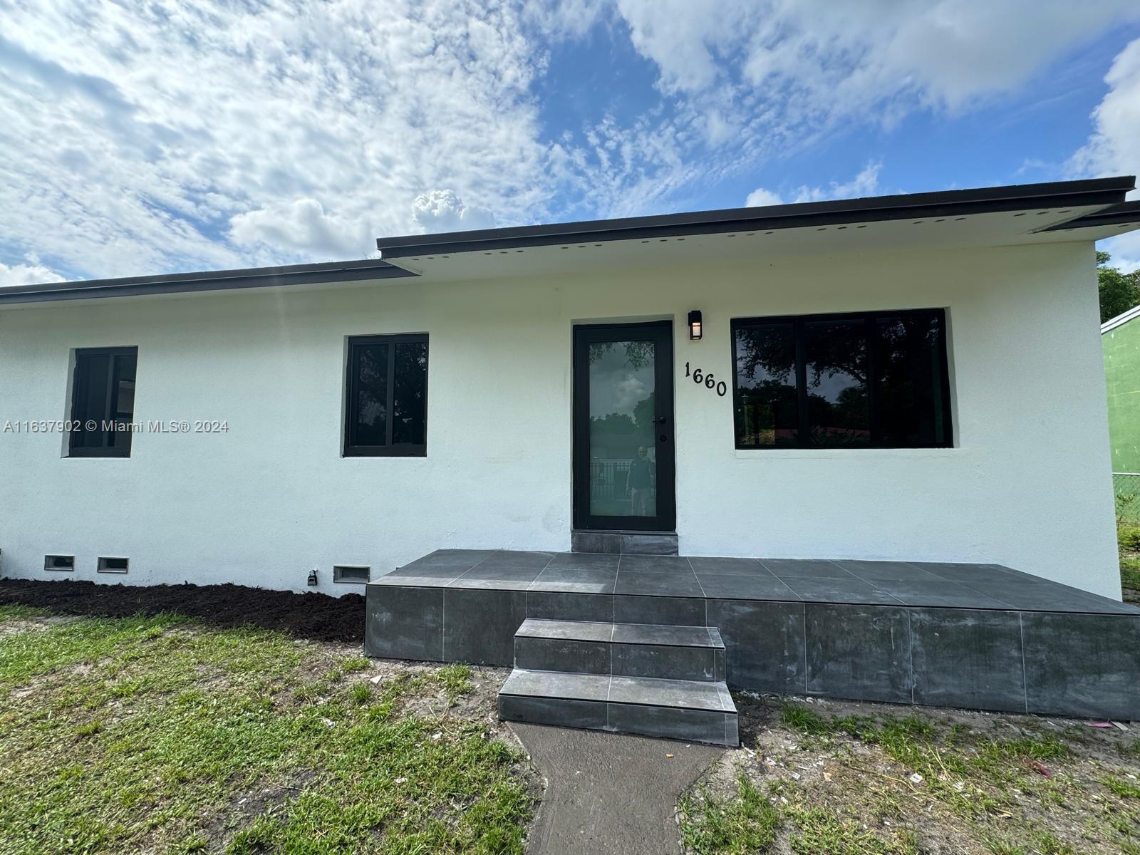 1660 NW 124th St, North Miami, Florida image 1