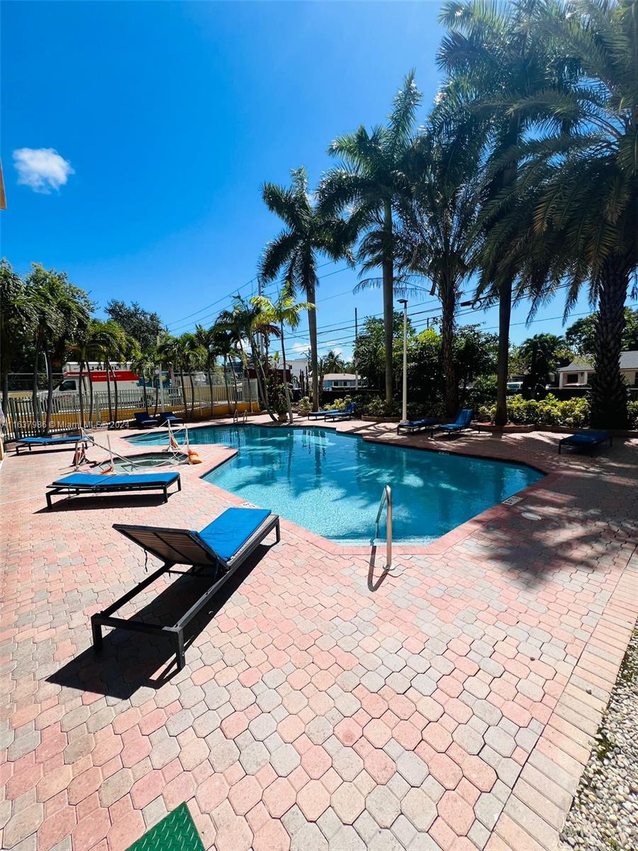 3500 Coral Way #1014, Miami, Florida image 4