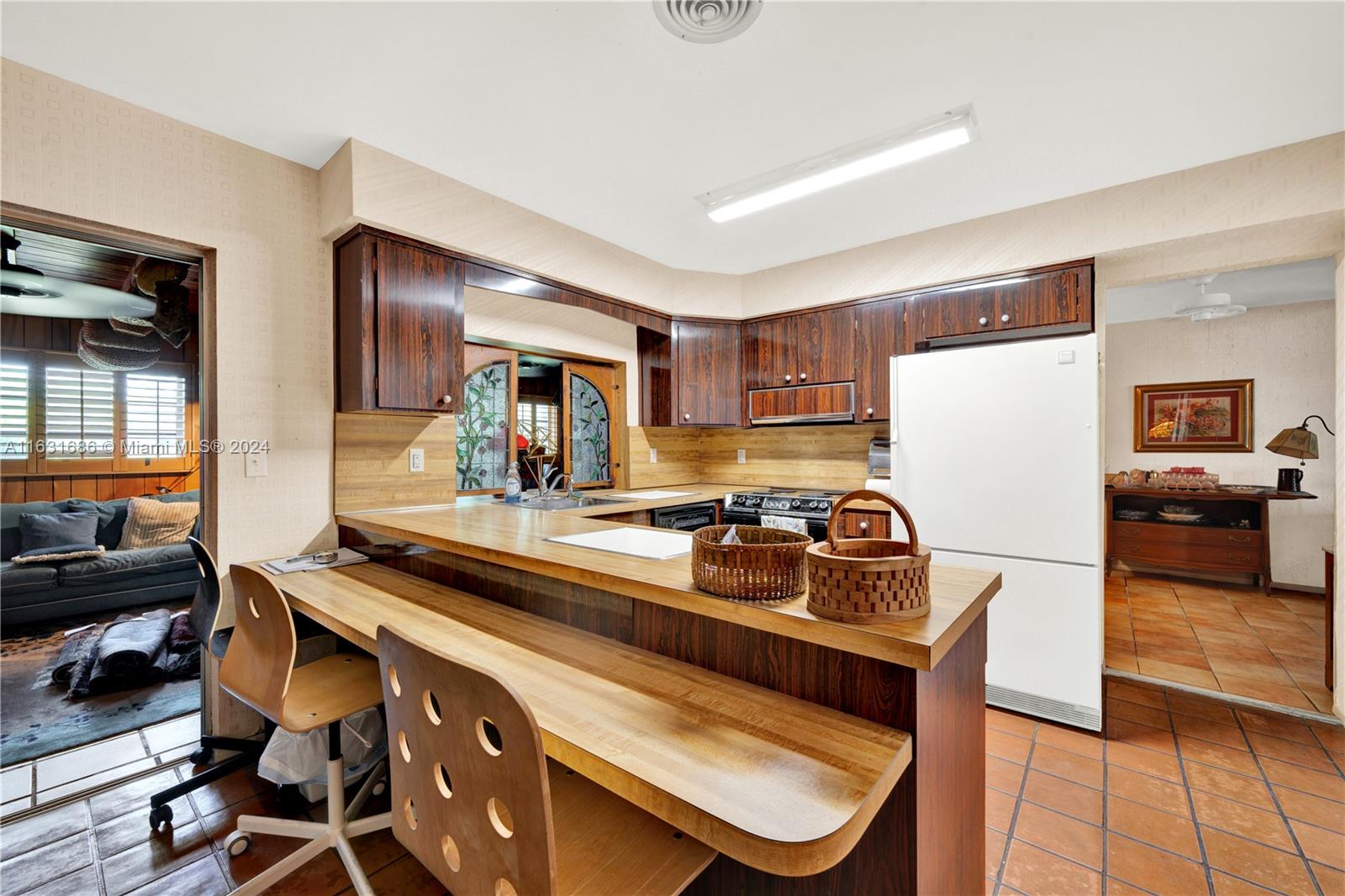 Listing Photo 11