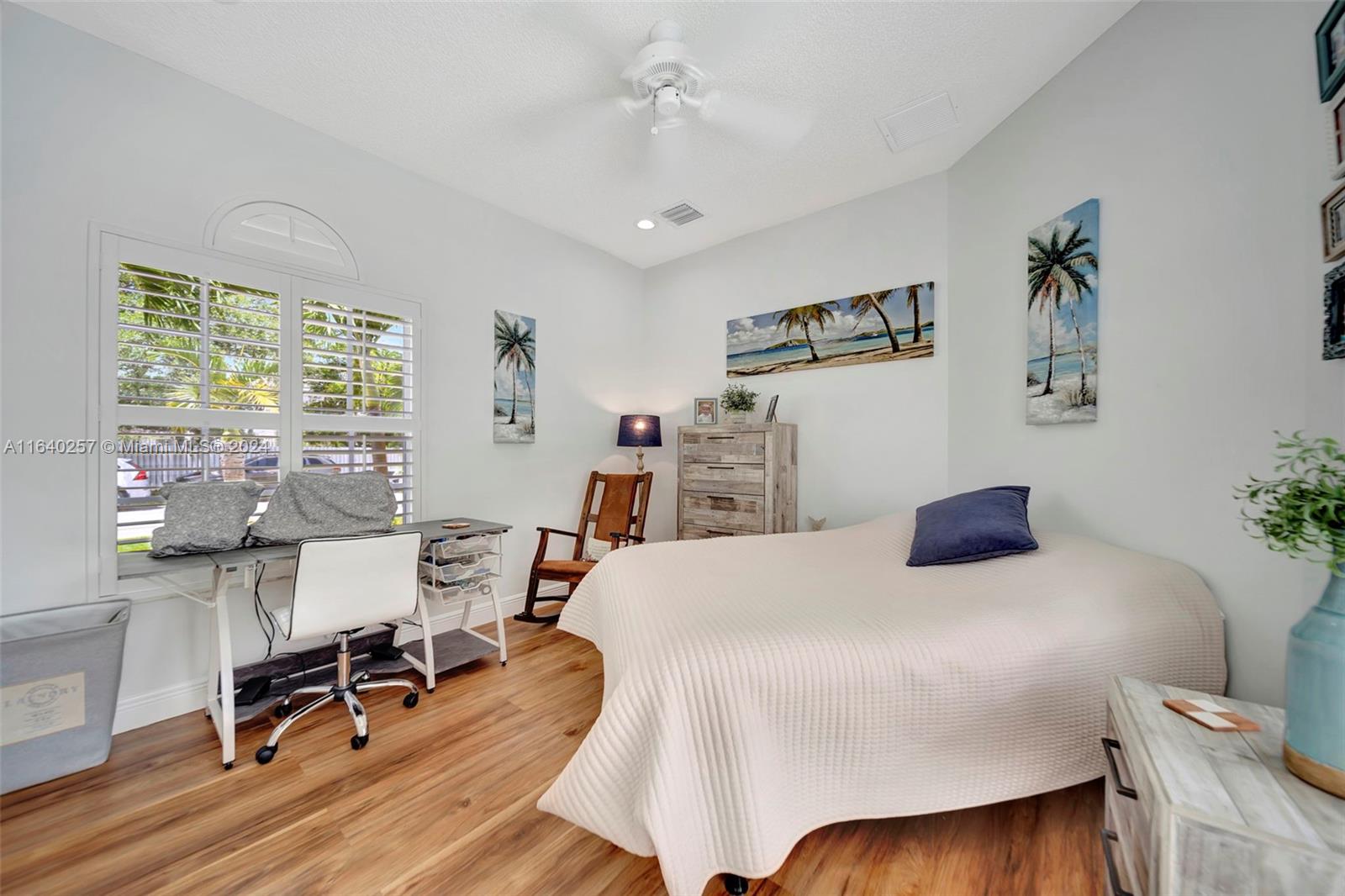 Listing Photo 18