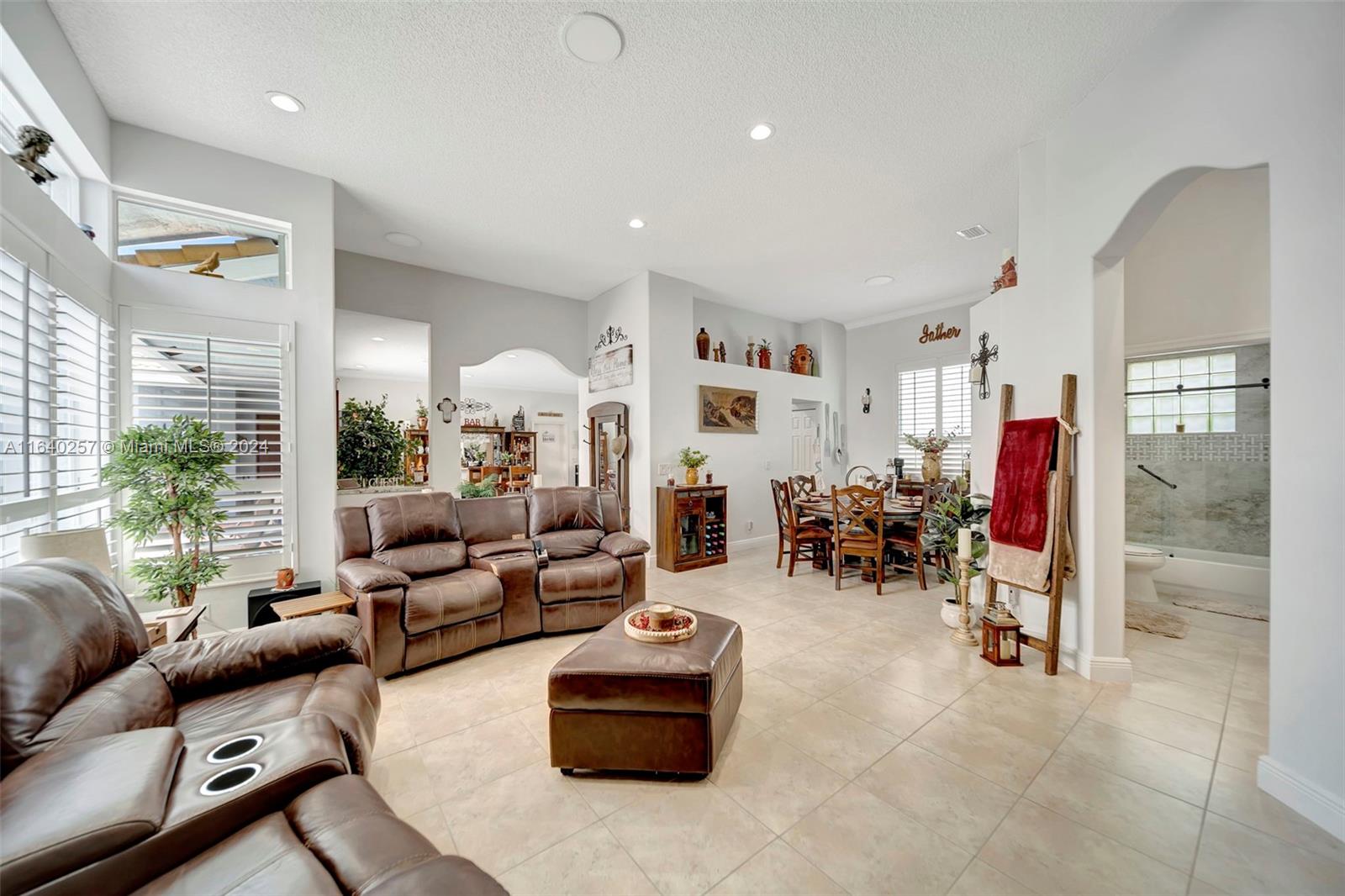 Listing Photo 24