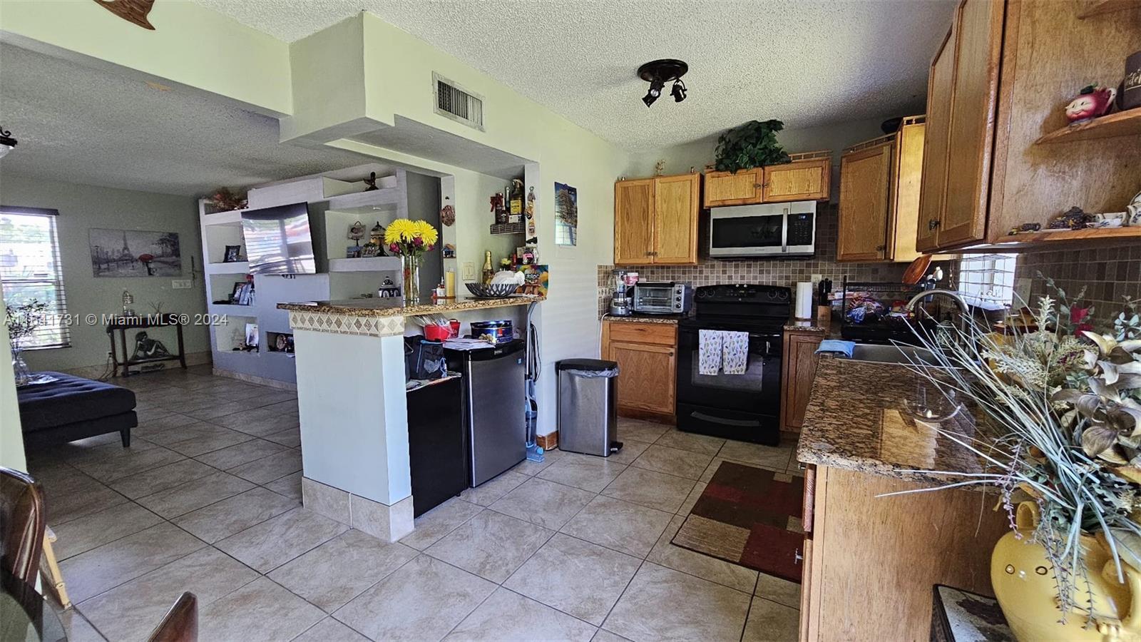 7501 Kimberly Blvd #104, North Lauderdale, Florida image 14